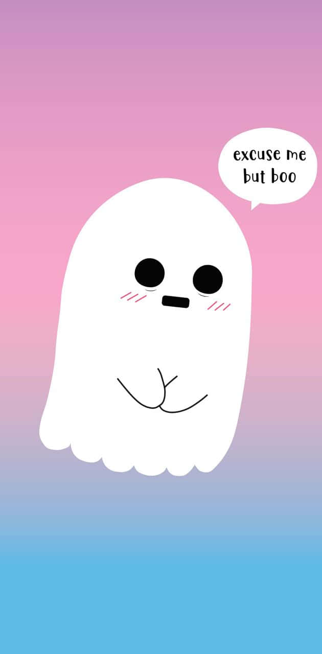 Cute Ghost 桌布 壁紙 — 一個可愛的白色卡通鬼魂，臉頰泛紅，對話框說「不好意思但boo」，漂浮在柔和的粉紅到藍色漸變天空前。