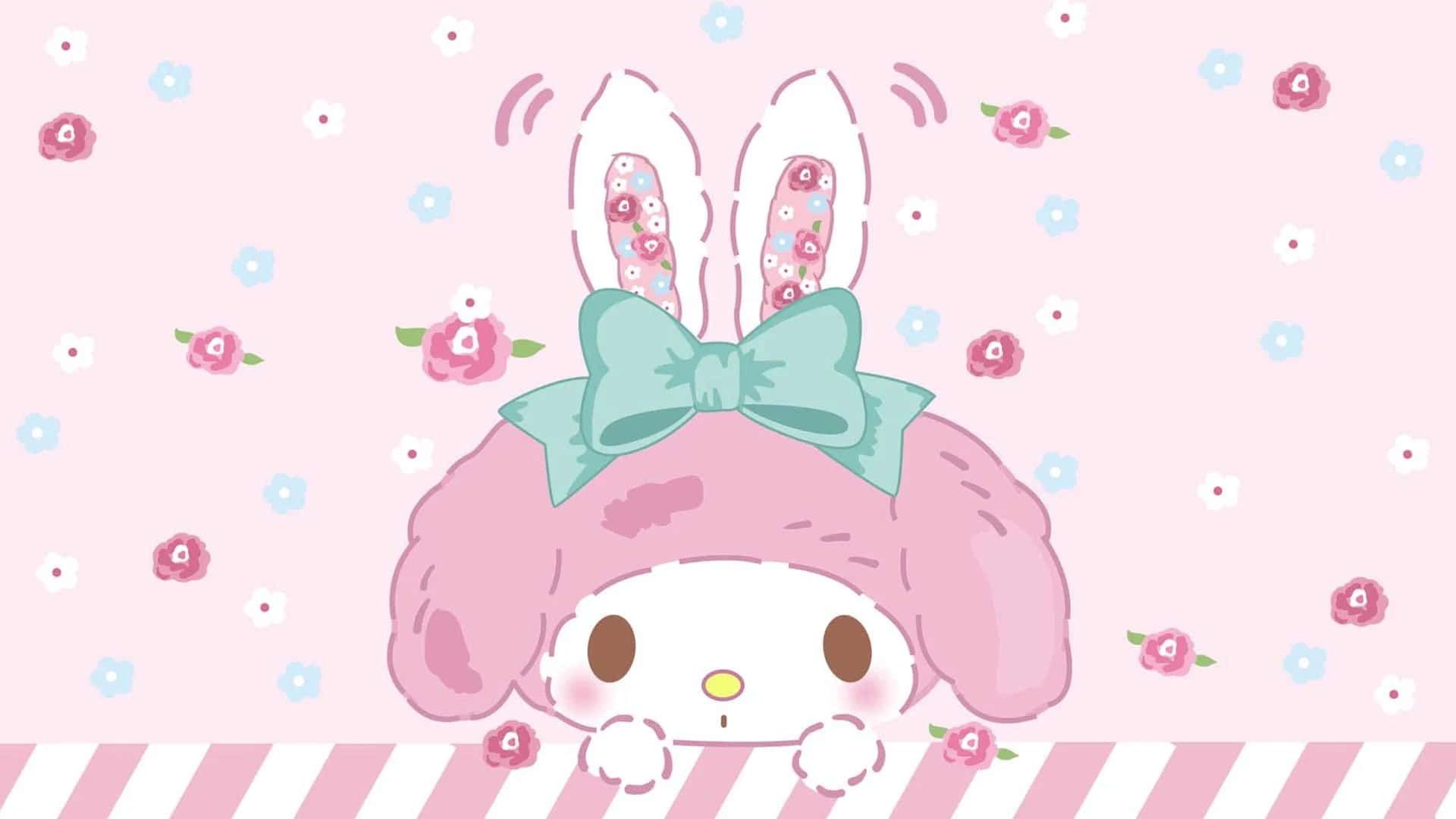 sanrio 桌布 壁紙 — 一個可愛的粉紅色兔子角色，擁有花朵耳朵和青綠色蝴蝶結，在飄浮的花朵中從條紋屏障上方探出頭來。