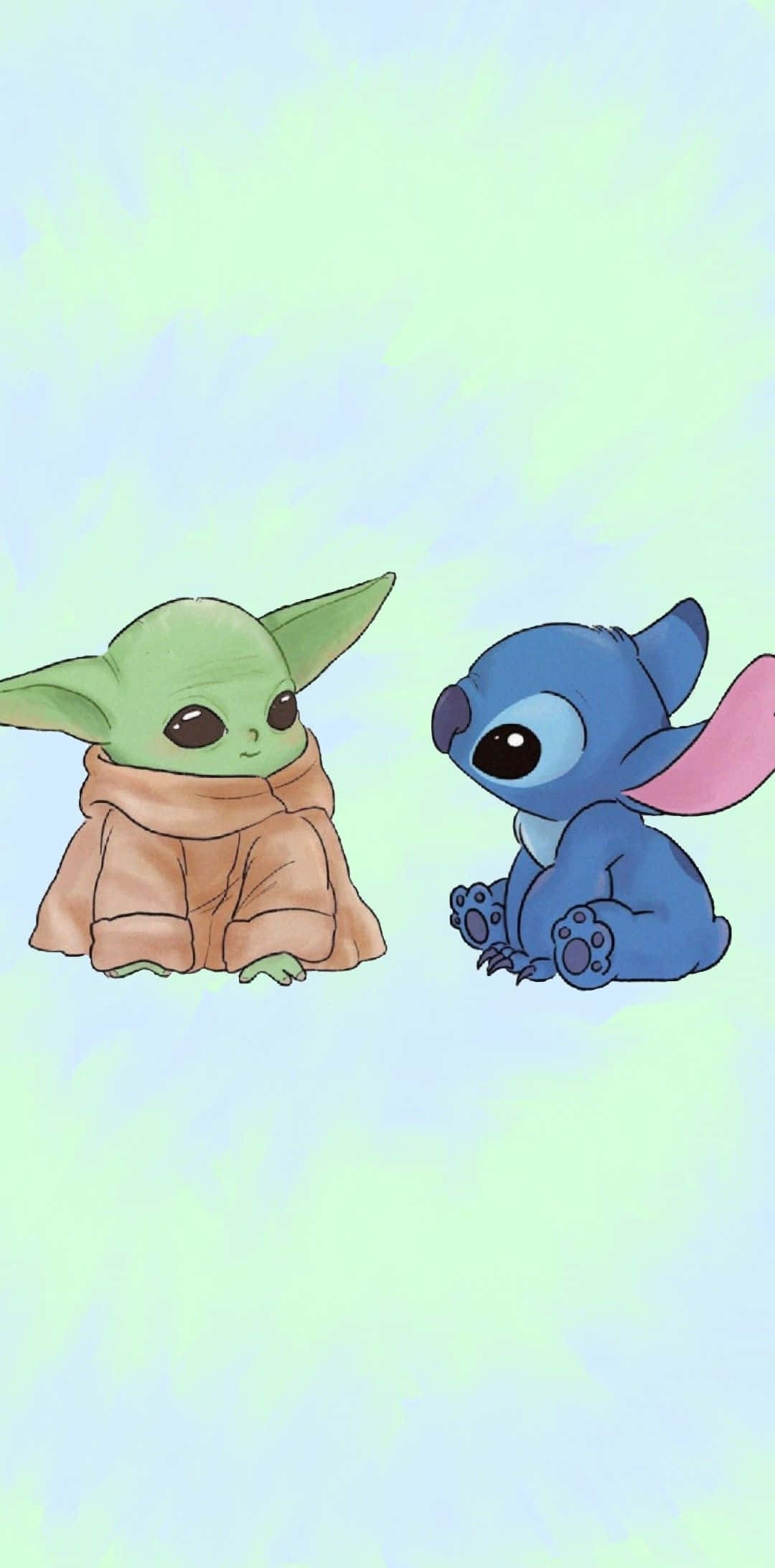 Baby Yoda Aesthetic 桌布 壁紙 — 一個可愛的綠色小尤達穿著棕色長袍，坐在一隻粉紅色耳朵的藍色史迪奇旁邊，背景是柔和的漸層色。