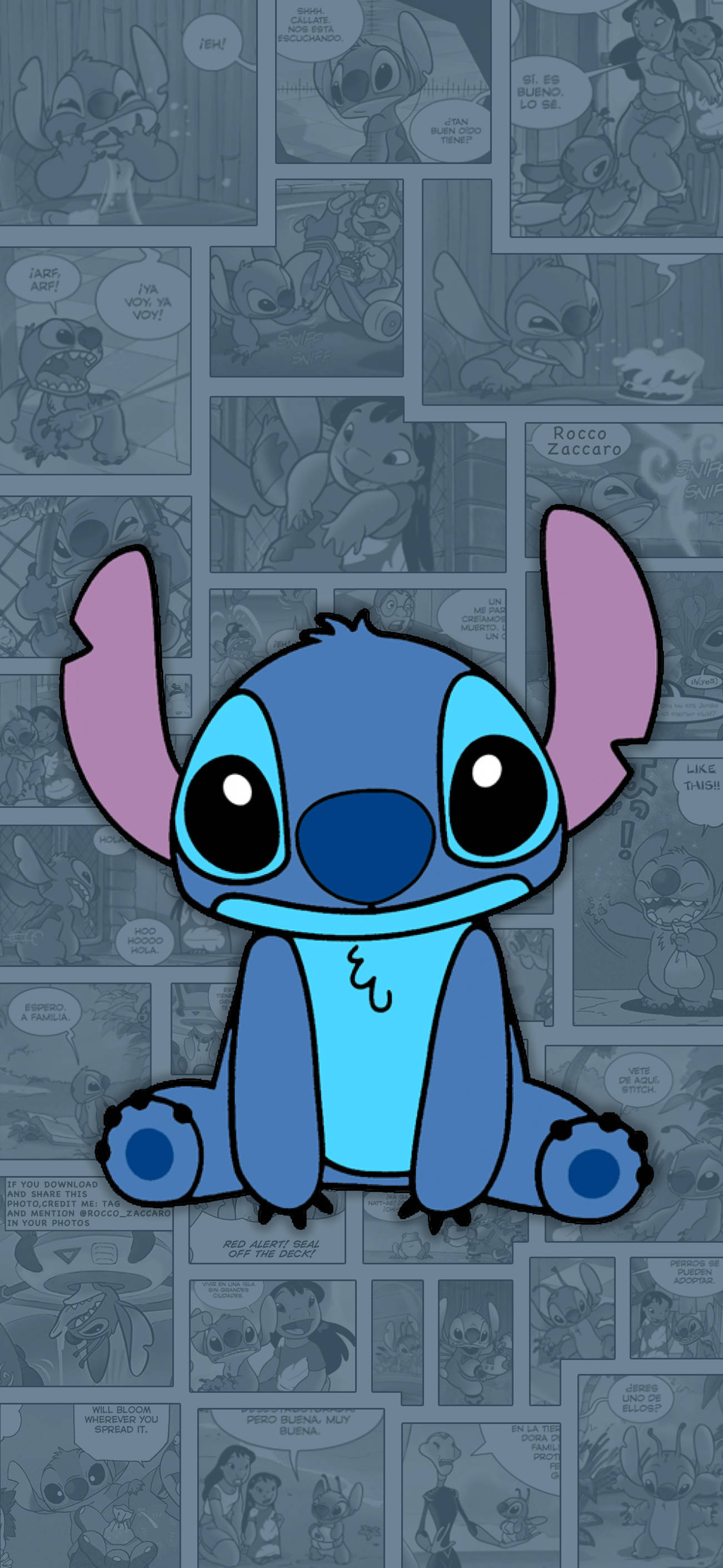 Stitch 桌布 壁紙 — 一個可愛的藍色外星人，大眼睛，坐在漫畫書面板背景前。