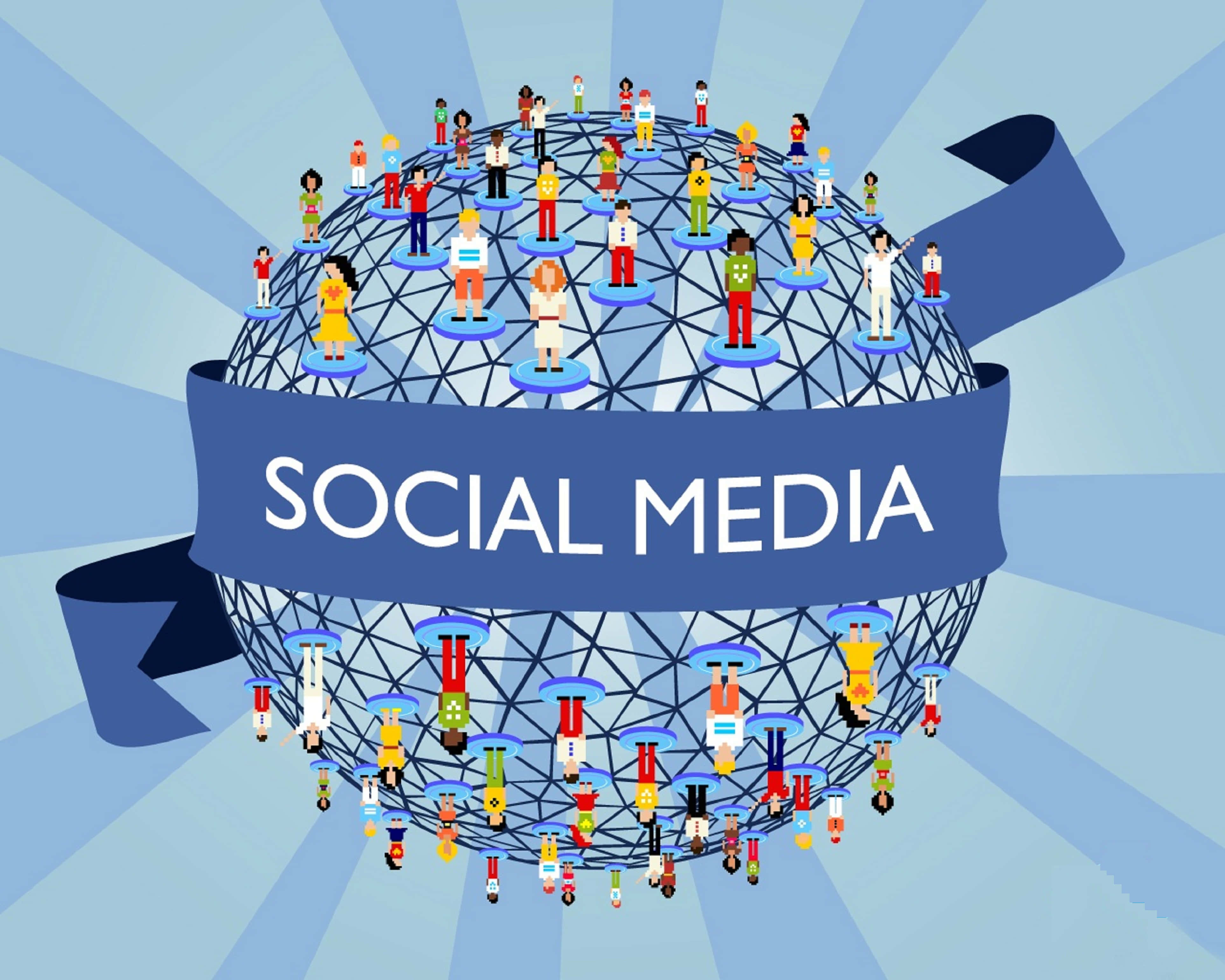 4K Social Media 桌布 壁紙 — 一個地球儀，上面覆蓋著色彩繽紛的像素化人物，由藍色絲帶連接，並纏繞著「SOCIAL MEDIA」文字。