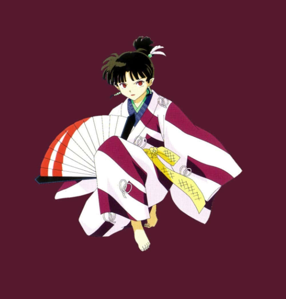Inuyasha Kagura 桌布 壁紙 — 一個堅定的動漫女孩，身穿白色和栗色和服，在深栗色背景前拿著一把紅白相間的扇子。