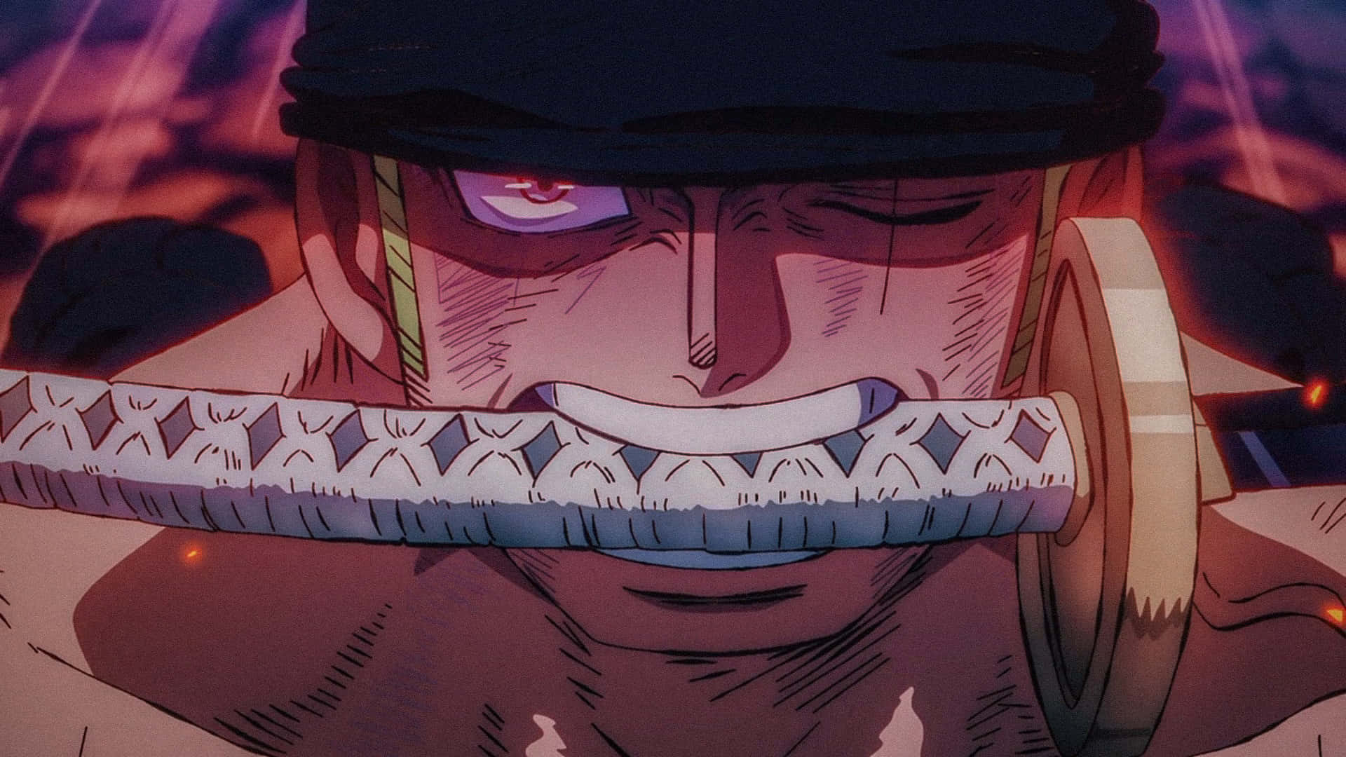 zoro wallpaper 壁紙 — 一個堅定的動漫戰士，嘴裡叼著劍，在黑色帽子下對著熾熱的背景凝視。