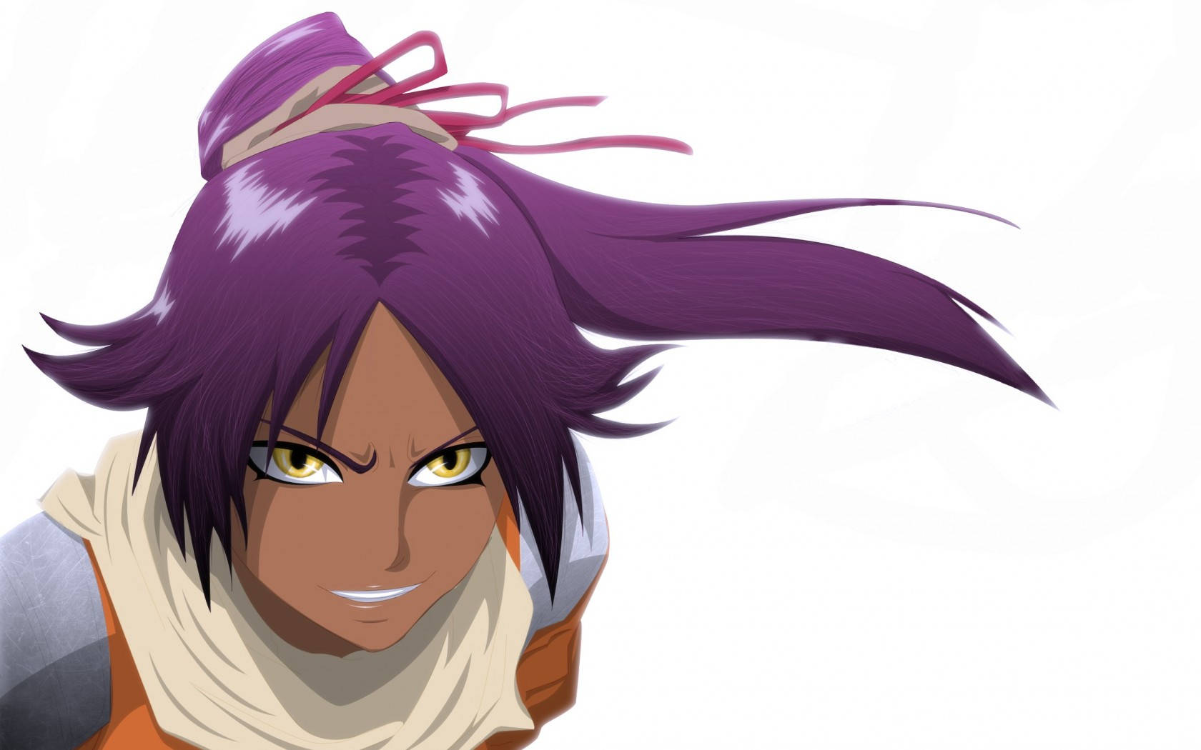 Yoruichi 桌布 壁紙 — 一個堅定的動漫角色，擁有充滿活力的紫色頭髮和銳利的黃色眼睛，在純白色背景上強烈凝視。