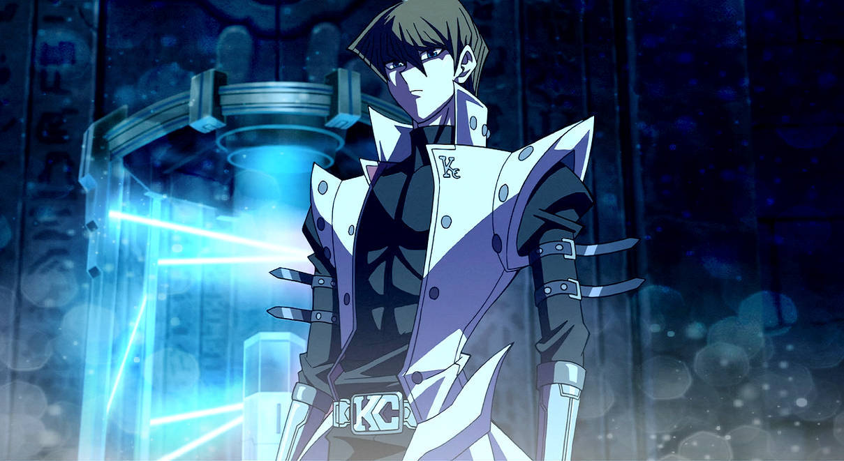 kaiba 桌布 壁紙 — 一個堅定的動漫角色穿著未來風格的盔甲，站在黑暗科幻場景中發光的藍色機器前。