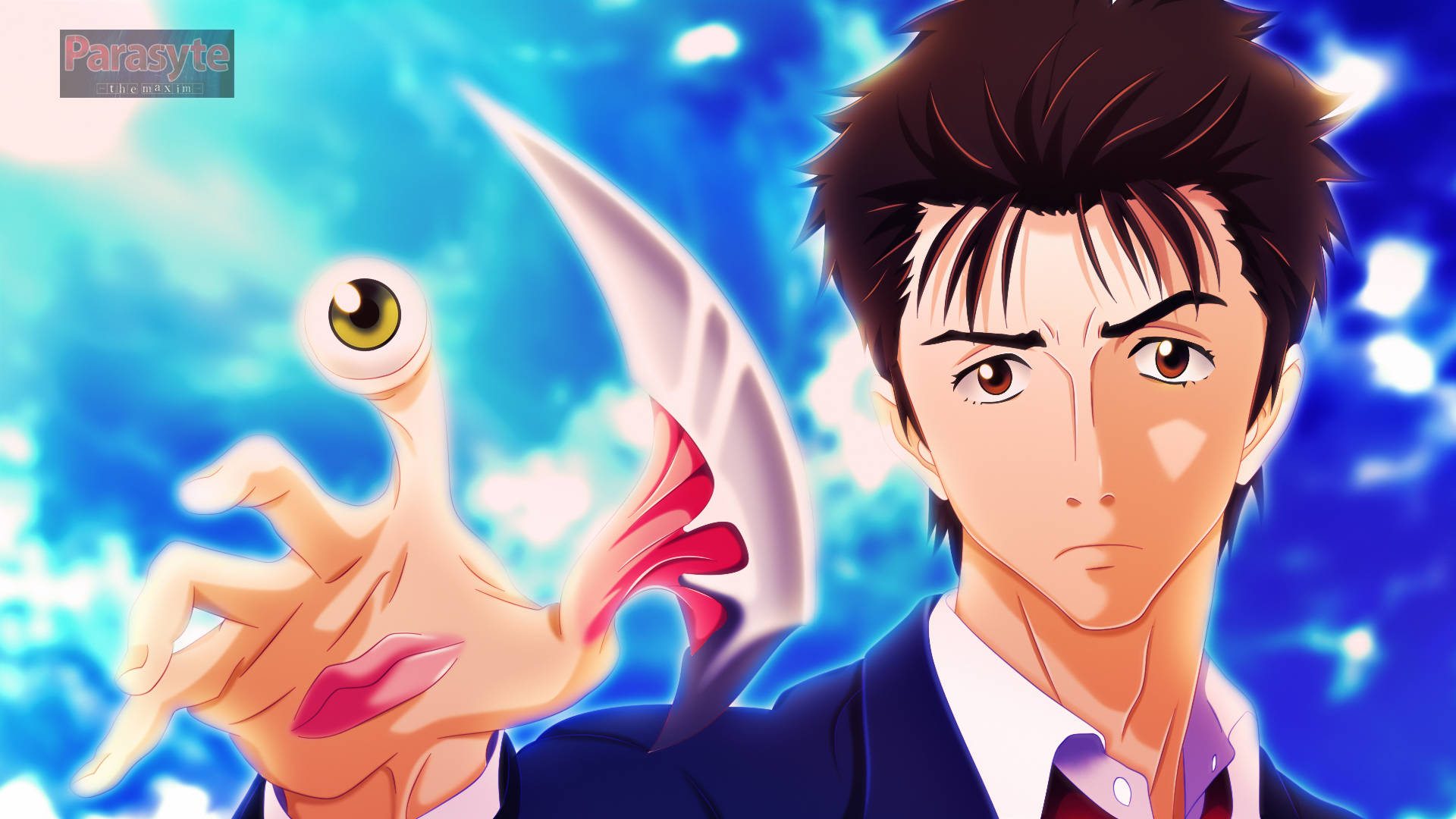 Parasyte 桌布 壁紙 — 一個堅定的年輕男子身穿西裝，站在一隻單眼寄生外星人身旁，外星人擁有刀臂，背景是發光的藍天。