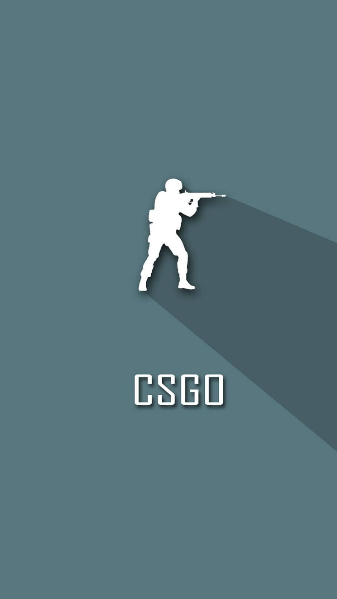 cs go iPhone 桌布 壁紙 — 一個士兵瞄準步槍的極簡白色剪影，在柔和的青綠色背景上投下長長的陰影，下方有「CSGO」文字。