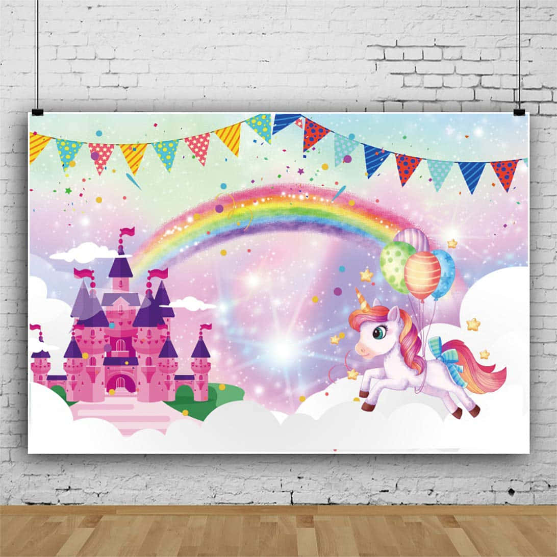 Unicorn Rainbow 桌布 壁紙 — 一個夢幻的插圖背景， featuring 粉紅色城堡、彩虹和一隻獨角獸，氣球在雲端飄浮。