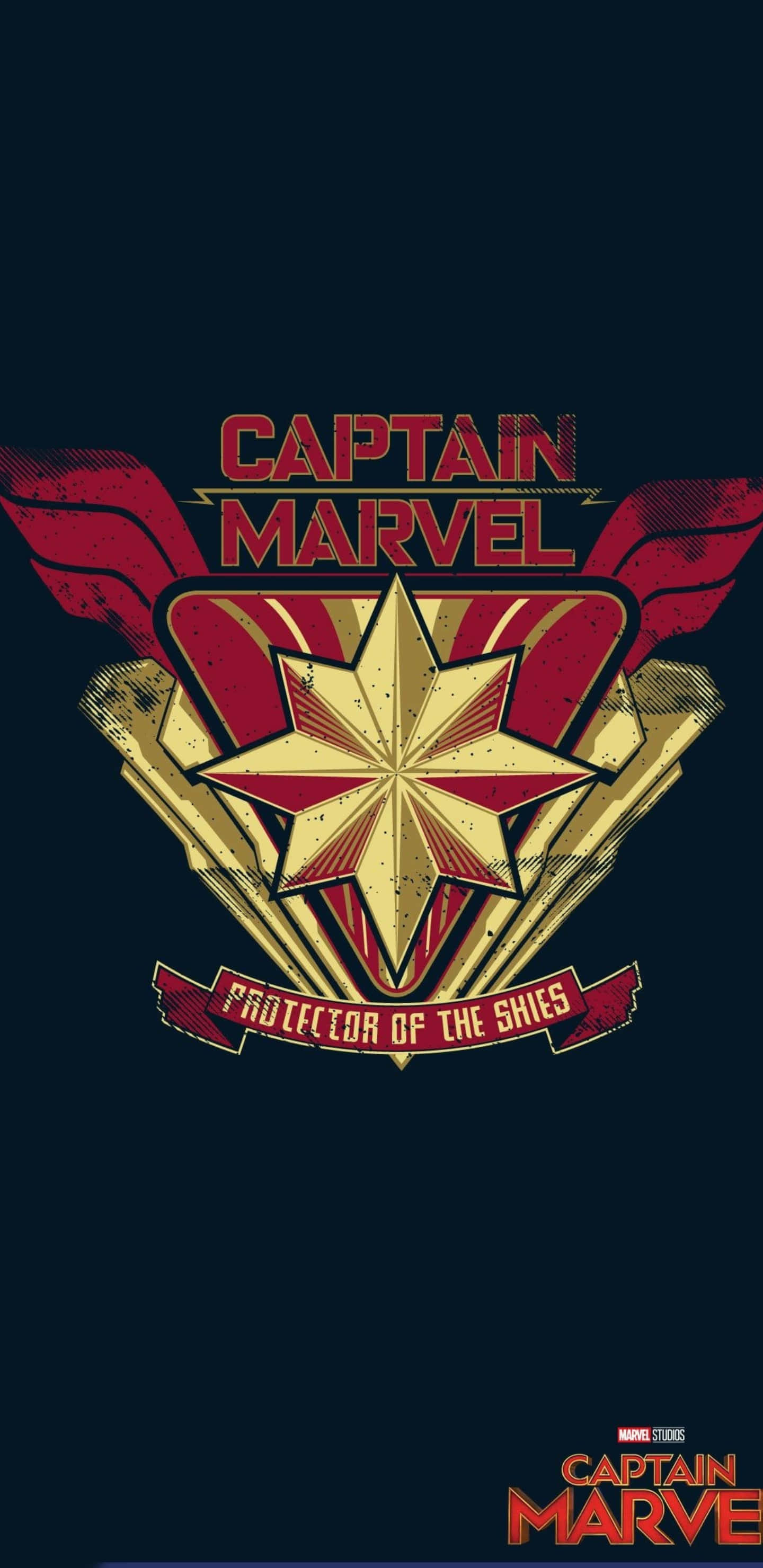 Pixel 3xl Captain Marvel 桌布 壁紙 — 一個大膽的Captain Marvel標誌，帶有金色星星和紅色翅膀，背景為深藍色。