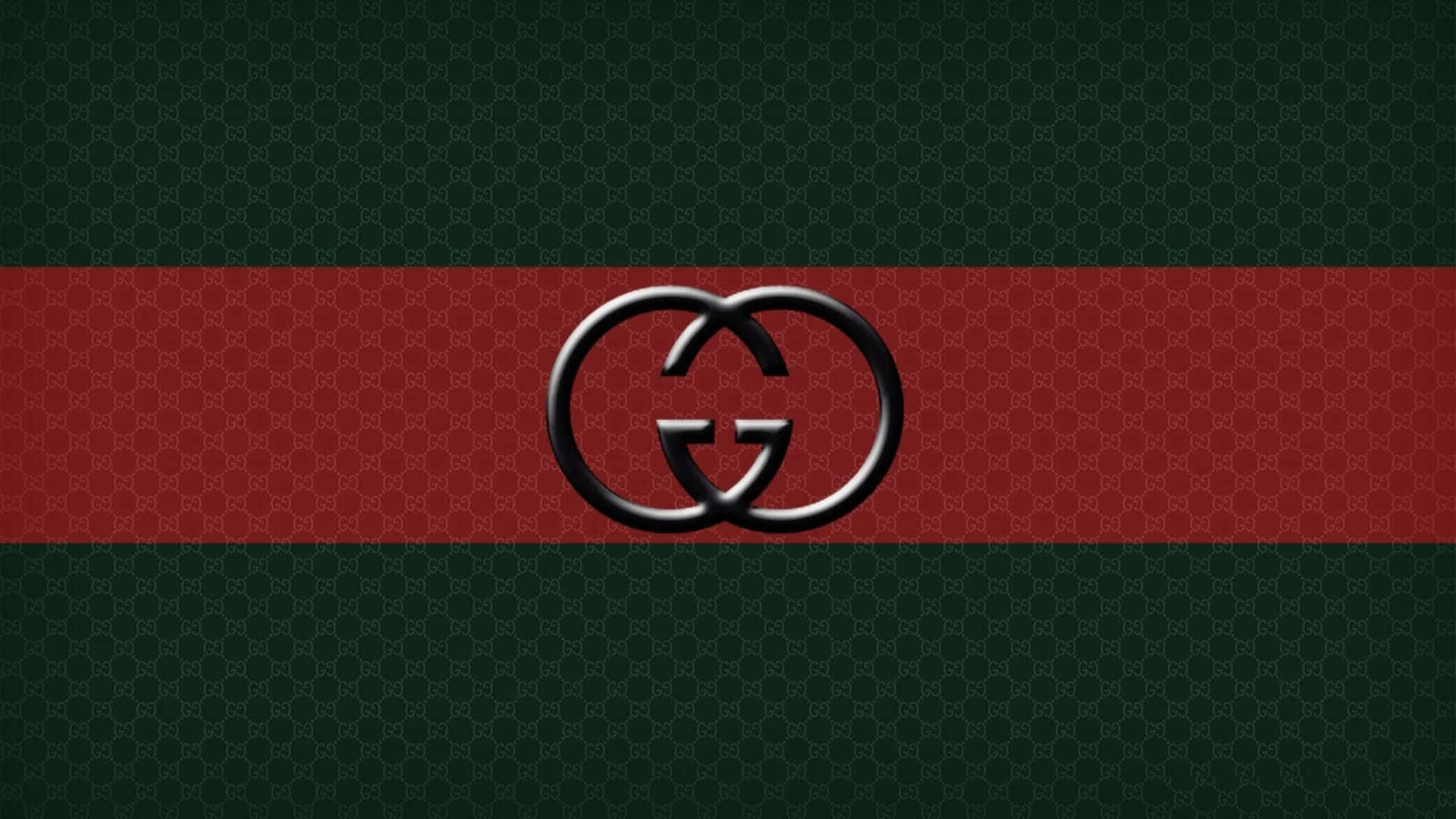 Gucci 桌布 壁紙 — 一個大膽的Gucci標誌居中在紅色條紋上，背景是深綠色GG字母組合圖案。