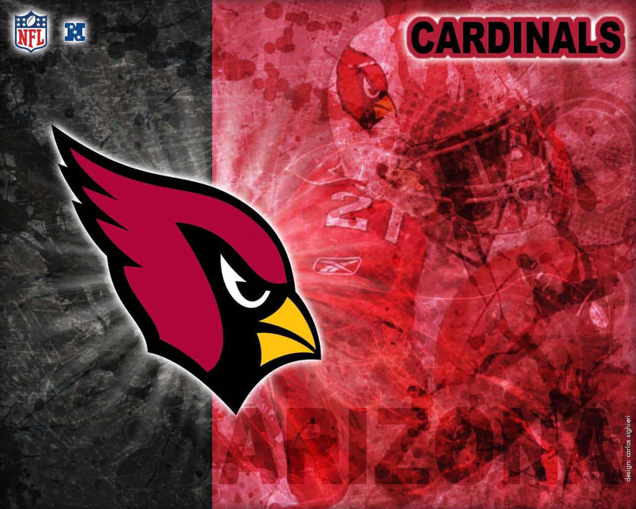 Arizona Cardinals 桌布 壁紙 — 一個大膽的亞利桑那紅雀隊NFL標誌，帶有兇猛的紅雀鳥頭，背景是粗糙的紅色和黑色紋理。