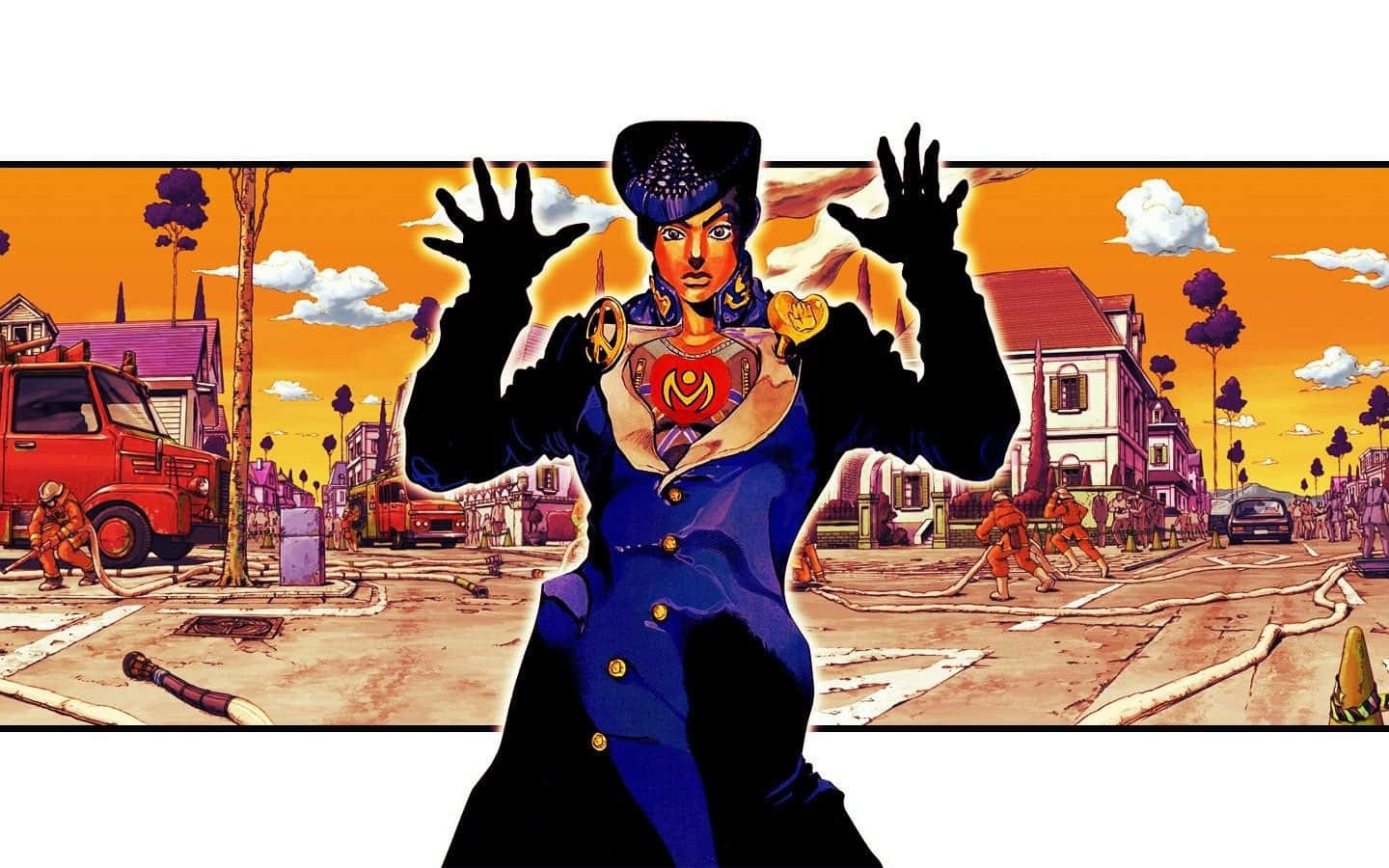 Diamond Is Unbreakable 桌布 壁紙 — 一個大膽的動漫角色穿著藍色西裝，在火熱的橙色日落街景中舉起雙手站立。