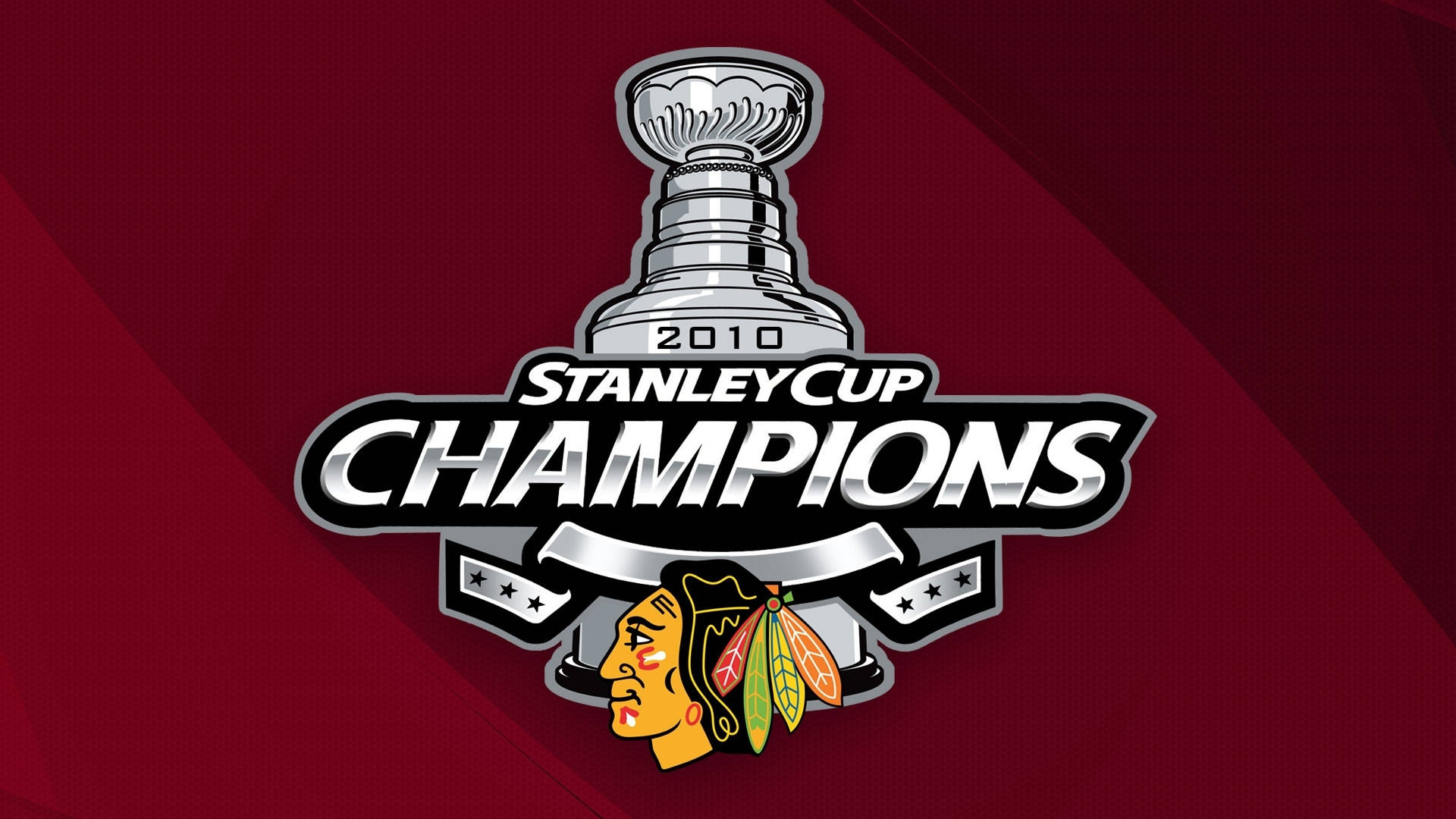 Blackhawks 桌布 壁紙 — 一個大膽的圖像設計，慶祝2010年史丹利盃冠軍芝加哥黑鷹隊，以銀色獎盃和球隊標誌為特色，背景為深紅色。