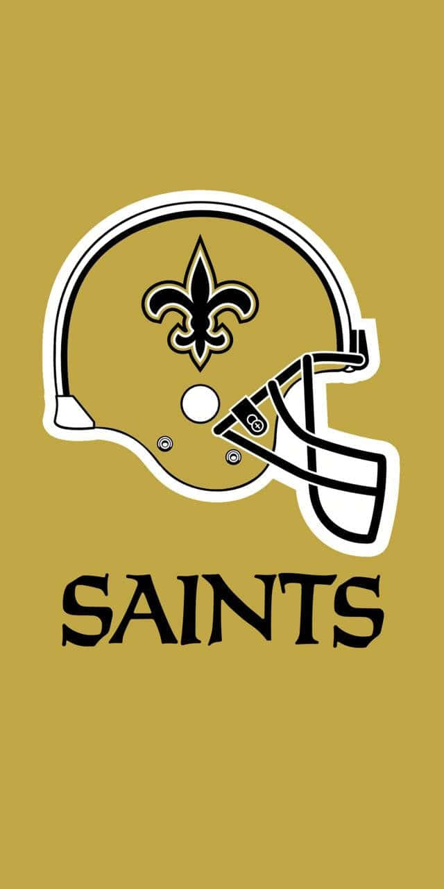 NFL Saints 桌布 壁紙 — 一個大膽的新奧爾良聖徒隊美式足球頭盔標誌，以黑色和金色呈現，置於純金色背景上，下方有'SAINTS'文字。