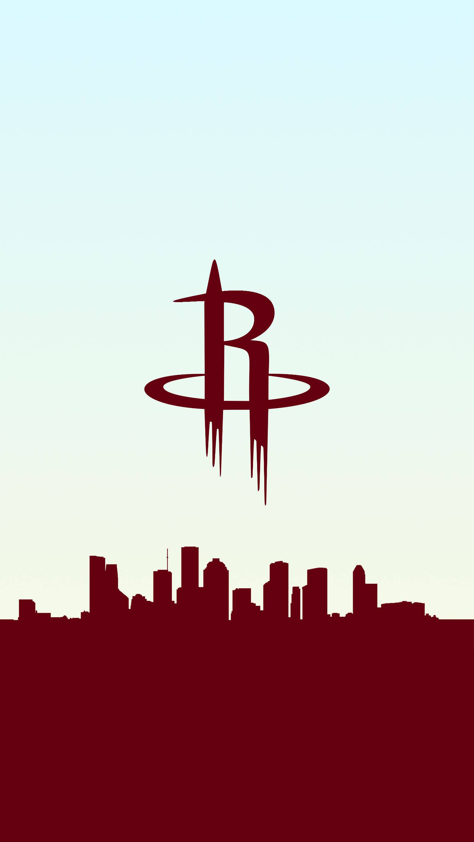 Houston Rockets 桌布 壁紙 — 一個大膽的栗色休士頓火箭隊標誌向下滴落，在城市天際線剪影之上，背景是柔和漸變的天空。