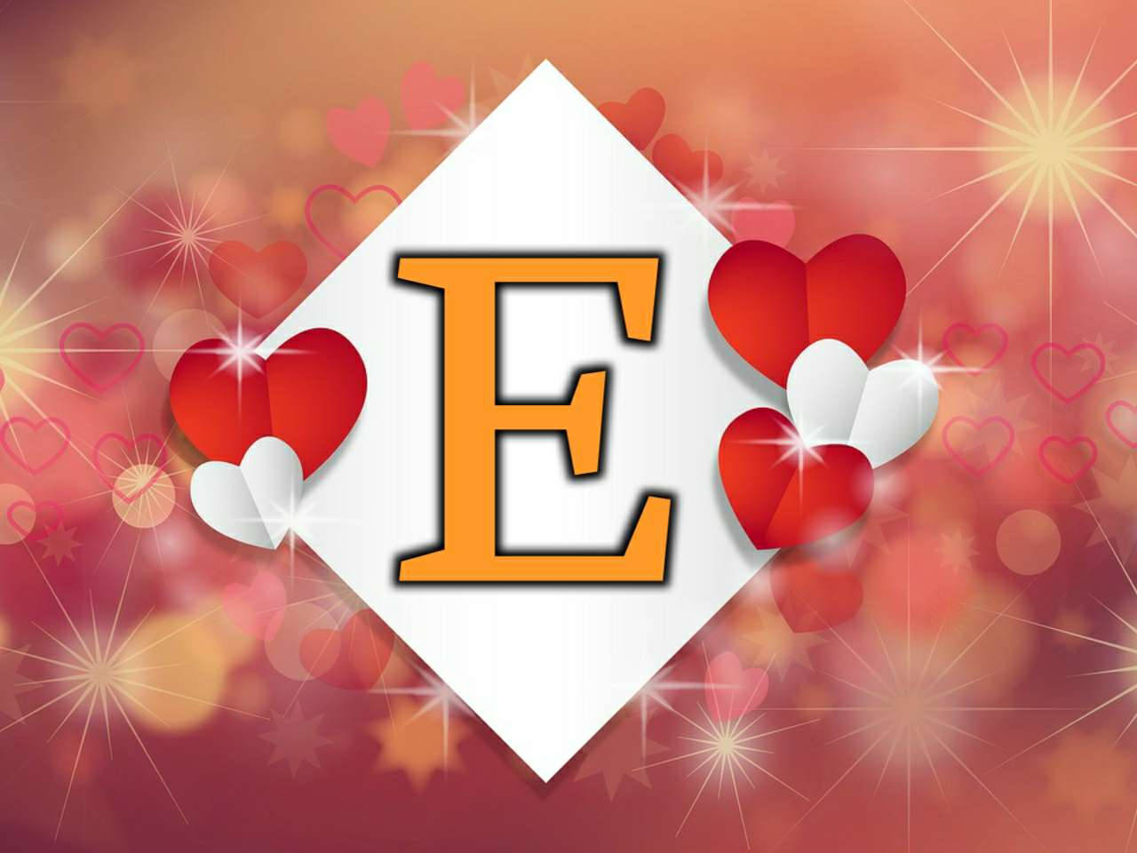 E 桌布 壁紙 — 一個大膽的橙色字母E，位於白色鑽石中央，周圍環繞著紅色和白色的心形，背景是閃閃發光的紅色。