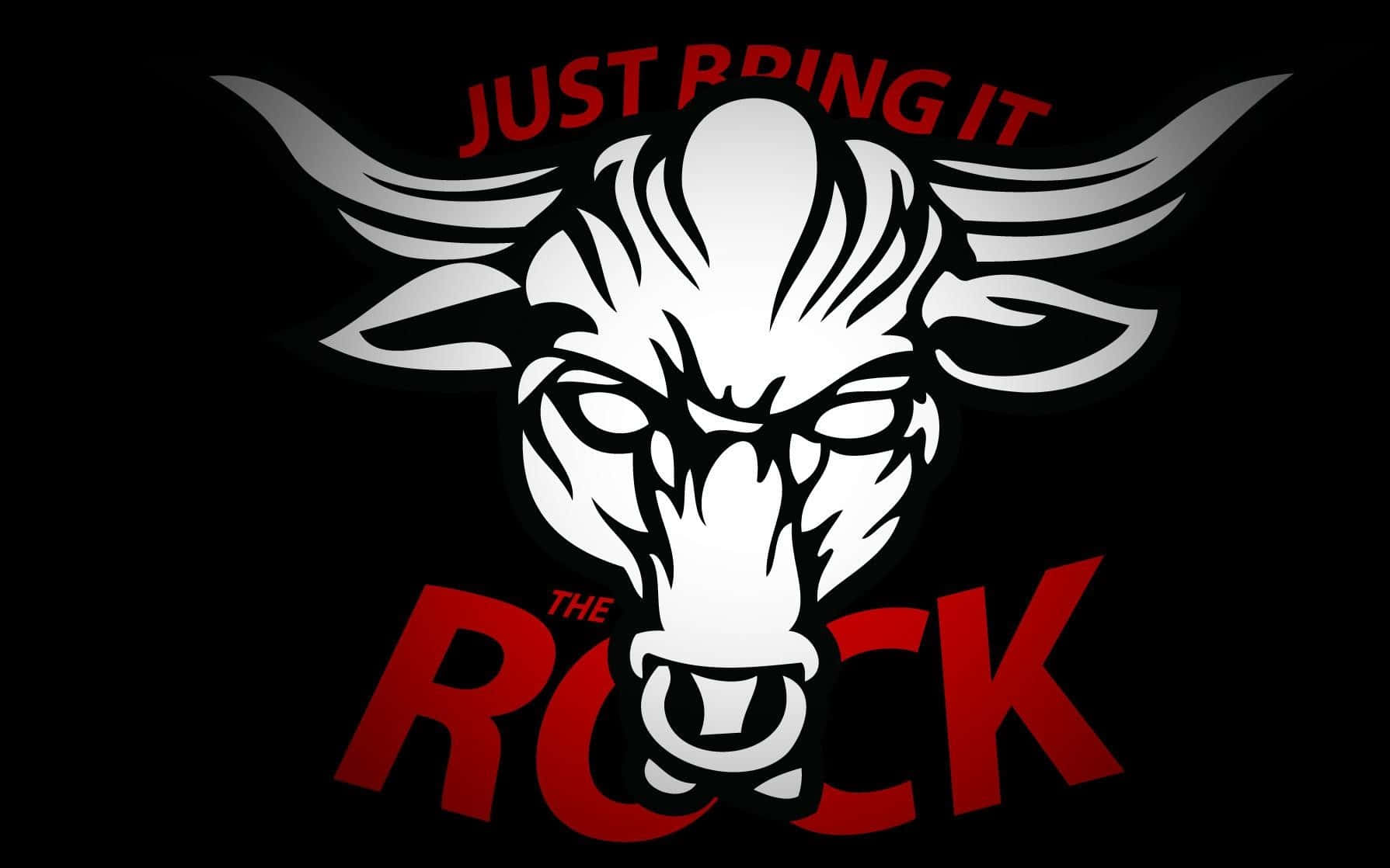 The Rock 桌布 壁紙 — 一個大膽的白色公牛頭標誌，上面有紅色文字寫著「JUST BRING IT」和「THE ROCK」，背景為黑色。