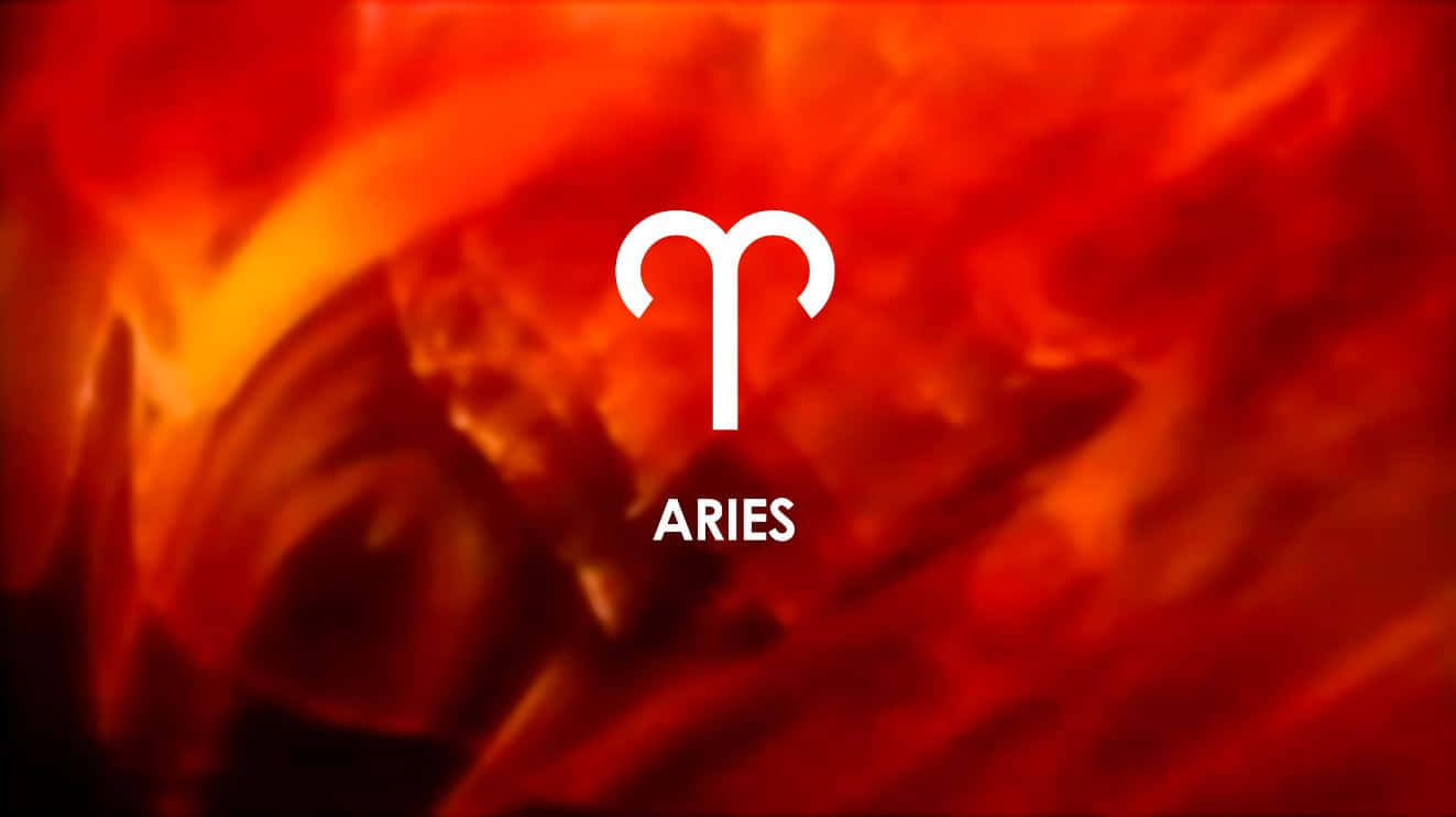 aries 桌布 壁紙 — 一個大膽的白色牡羊座星座符號居中，背景是火熱的橙色和紅色抽象火焰。