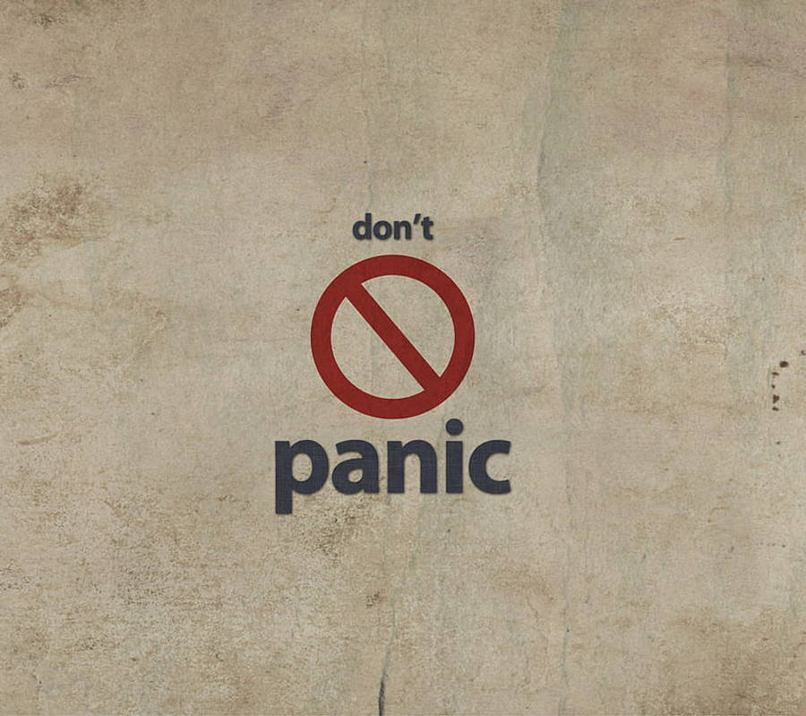 Panic 桌布 壁紙 — 一個大膽的紅色禁止符號位於「panic」一詞之上，印在陳舊的米色紙上，上方有「don't」文字。