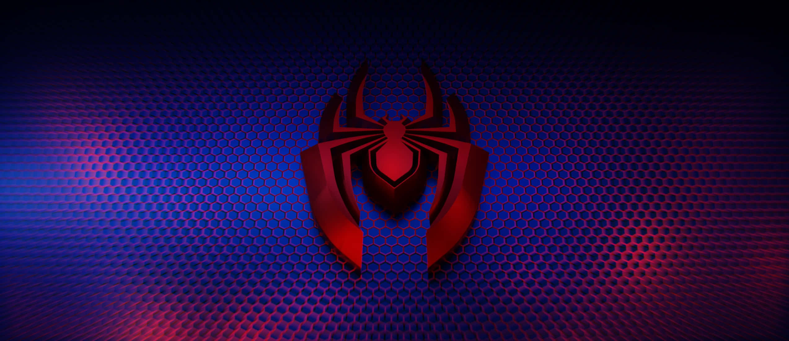 Spider Man Logo 桌布 壁紙 — 一個大膽的紅色蜘蛛標誌在深藍色和紫色的六角形網格背景上發光，帶有輻射光線。
