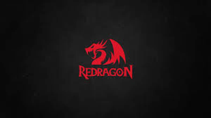 龍 桌布 壁紙 — 一個大膽的紅色龍標誌，帶有 Redragon 字樣，在紋理深灰色背景上脫穎而出。