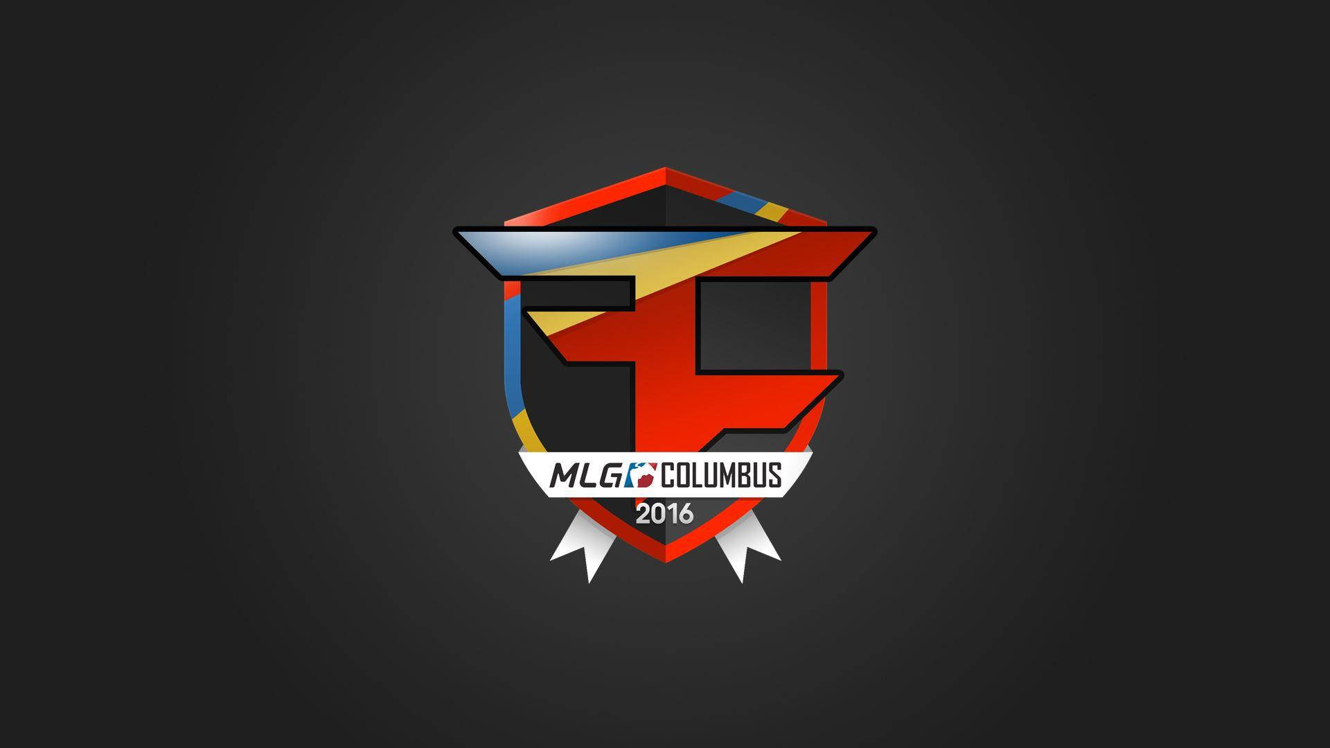 運動 桌布 壁紙 — 一個大膽的紅藍黃色 MLG Columbus 2016 遊戲標誌，居中在深灰色漸變背景上。