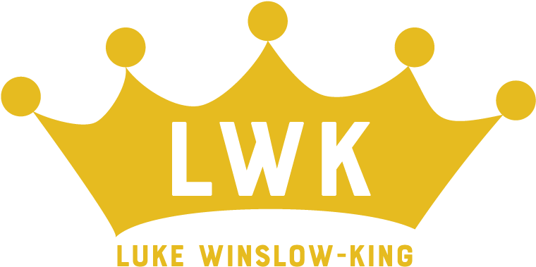 graphic design 桌布 壁紙 — 一個大膽的金色皇冠標誌，下方有黑色縮寫 LWK 和全名 Luke Winslow-King，背景為黑色。