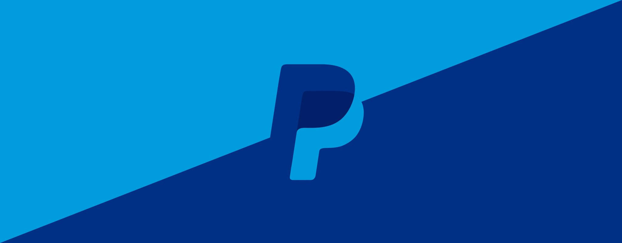 PayPal 桌布 壁紙 — 一個大膽的風格化字母P，採用漸變藍色，居中放置在由淺藍和深藍組成的對角分割背景上。