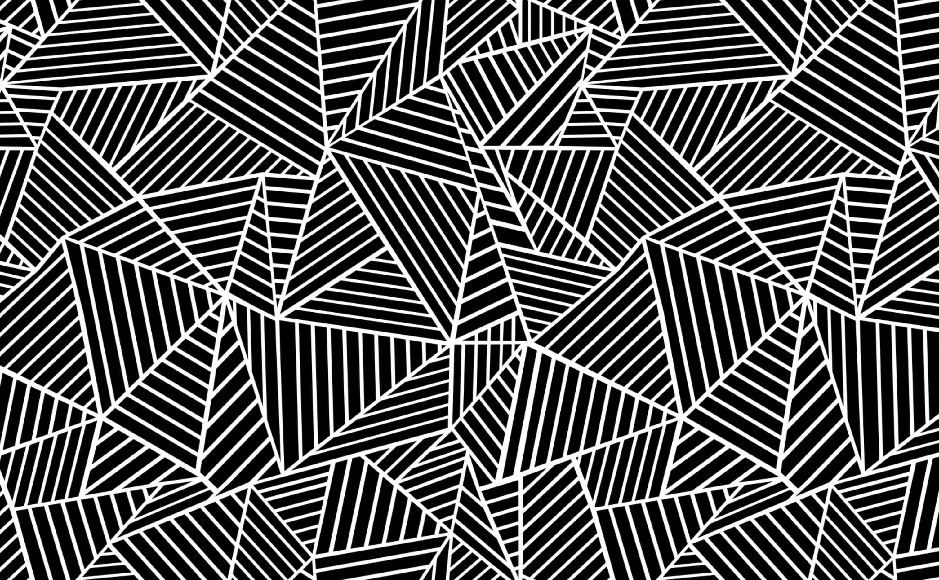 Black And White Striped 桌布 壁紙 — 一個大膽的黑白抽象圖案，由交叉的幾何形狀組成，帶有內部條紋紋理。