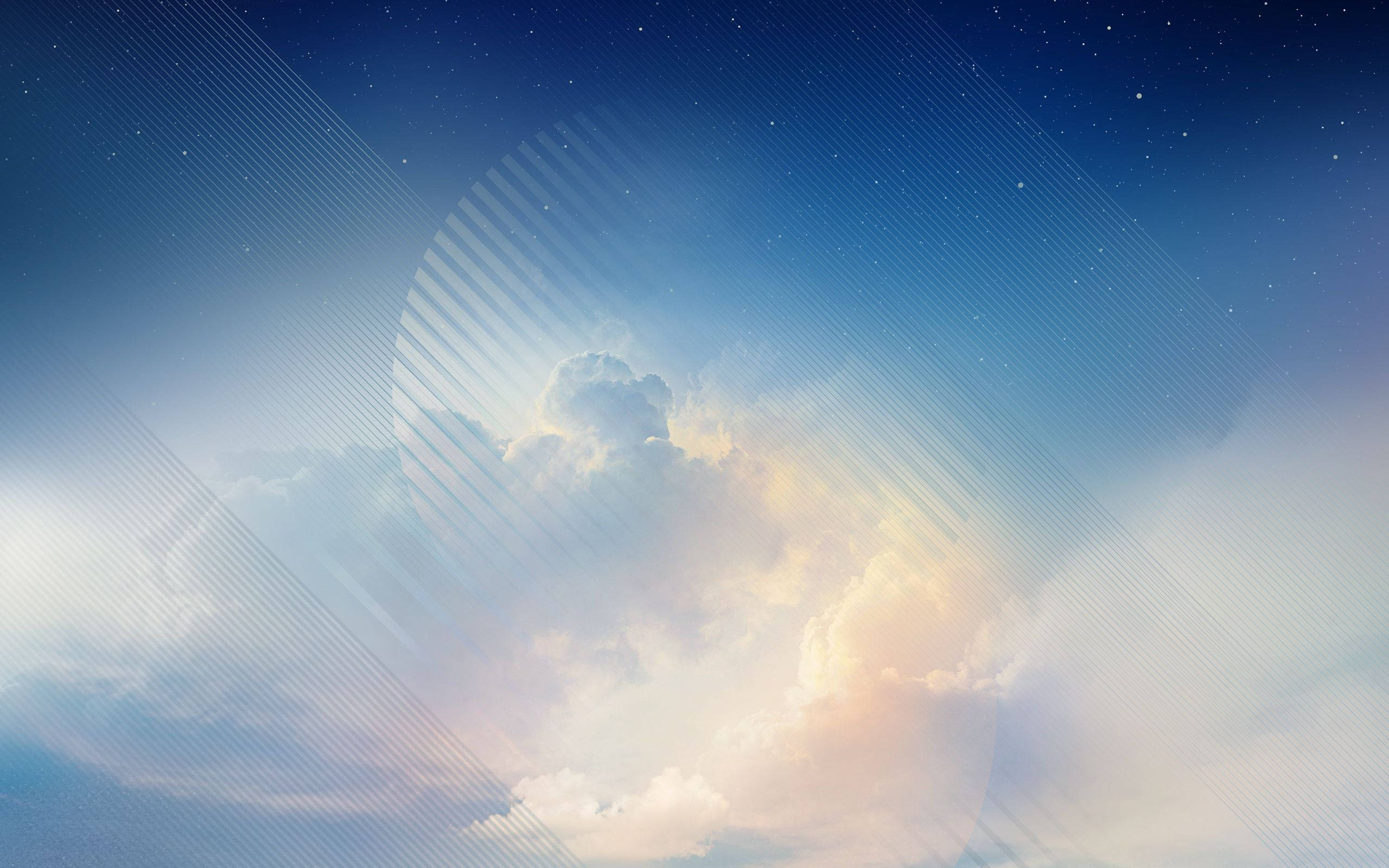 Note 8 桌布 壁紙 — 一個天際的天空，帶有發光的雲彩和繁星點點的夜晚，過渡到黎明，伴隨著耀眼的光束。