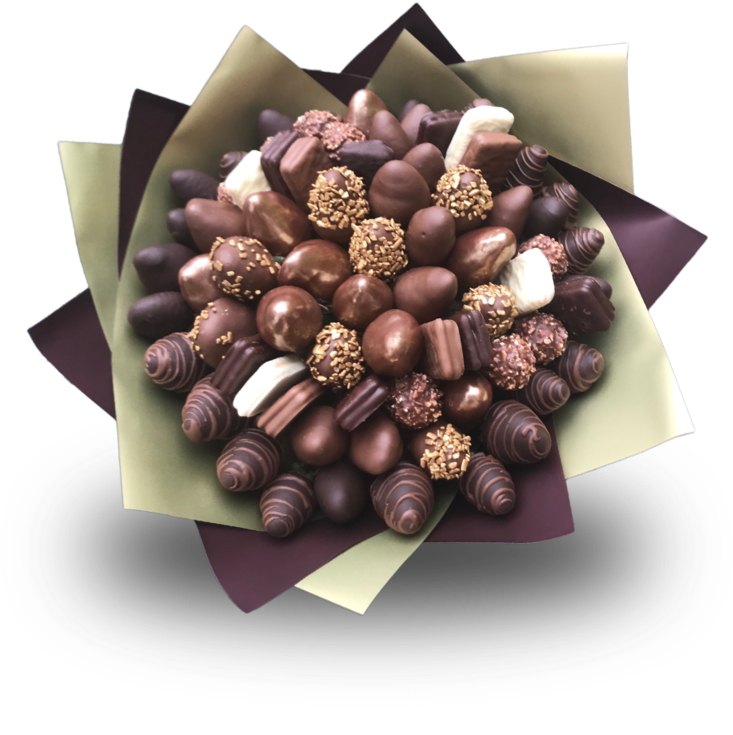 Chocolate 桌布 壁紙 — 一個奢華的綜合巧克力花束，放在深色盤子上，用綠色和紫色層層紙包裹。