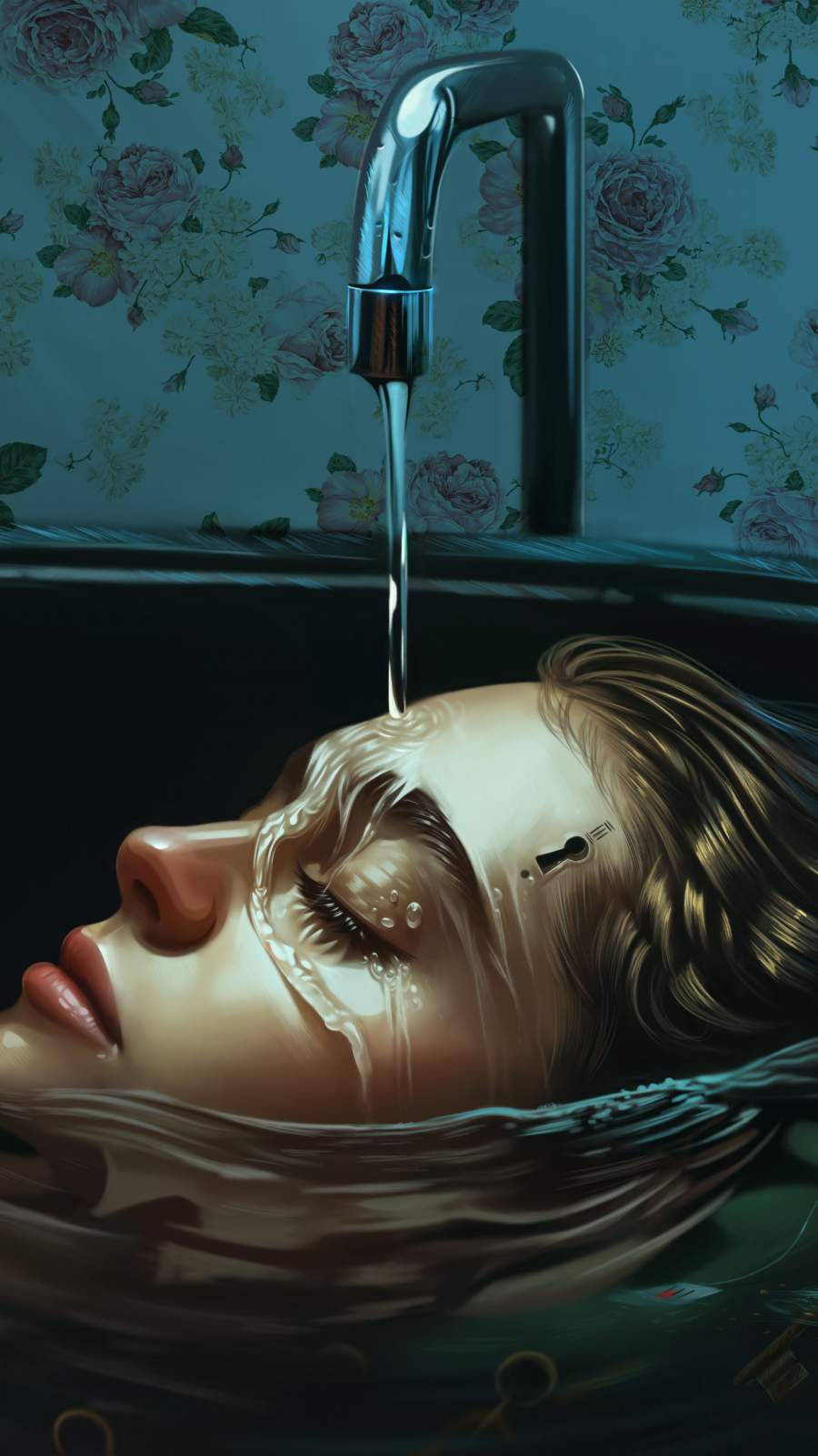 Woman 桌布 壁紙 — 一個女人的臉浸在水中，水龍頭在她上方滴水，背景是花卉壁紙，額頭上有一個鎖孔刺青。