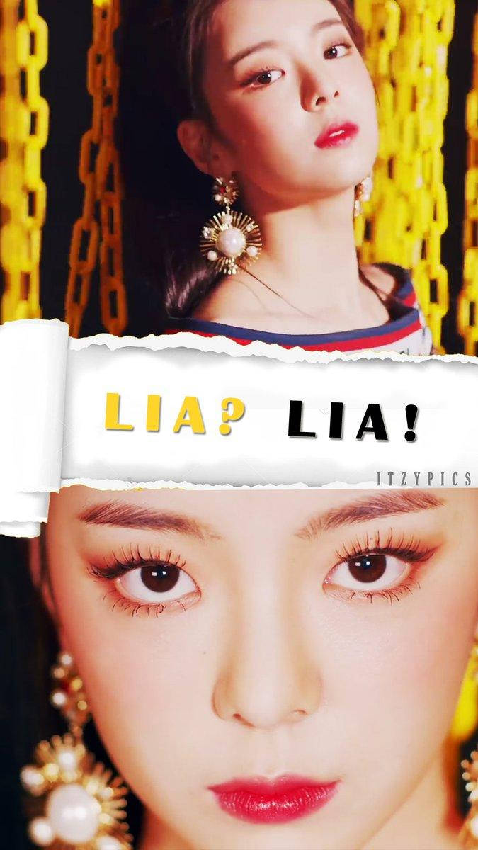 Lia 桌布 壁紙 — 一個女性的分割肖像，妝容大膽，戴著華麗耳環，背景是鮮黃色鏈條圖案。