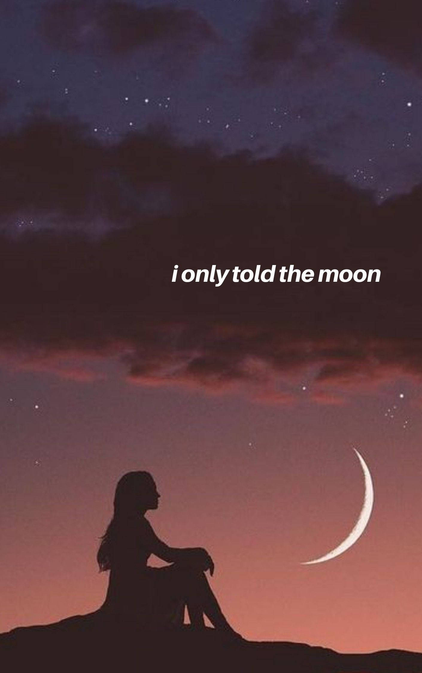 moon quotes 桌布 壁紙 — 一個孤獨的剪影坐在山頂上，凝視著新月和星光璀璨的黃昏天空。