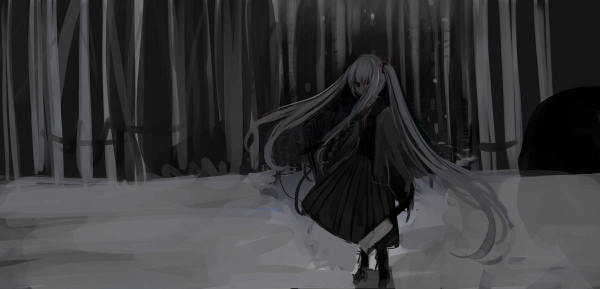 Edgy 桌布 壁紙 — 一個孤獨的動漫女孩，長著銀色長髮和紅色眼睛，站在黑暗天空下的雪地森林中。