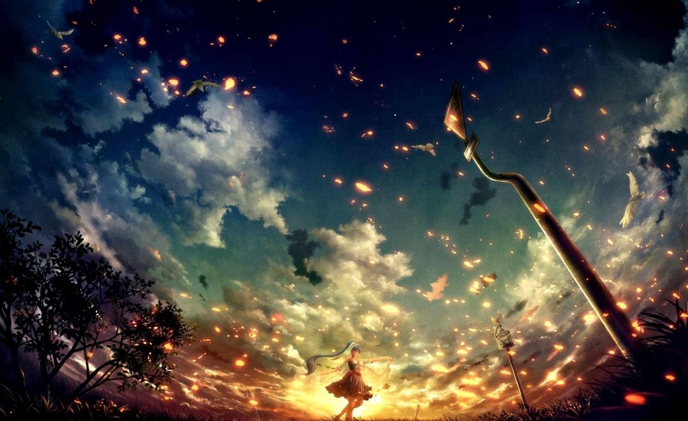 夕陽天空 桌布 壁紙 — 一個孤獨的動漫女孩在暮色天空下跳舞，發光的餘燼和鳥兒在她周圍的魔法田野中旋轉。