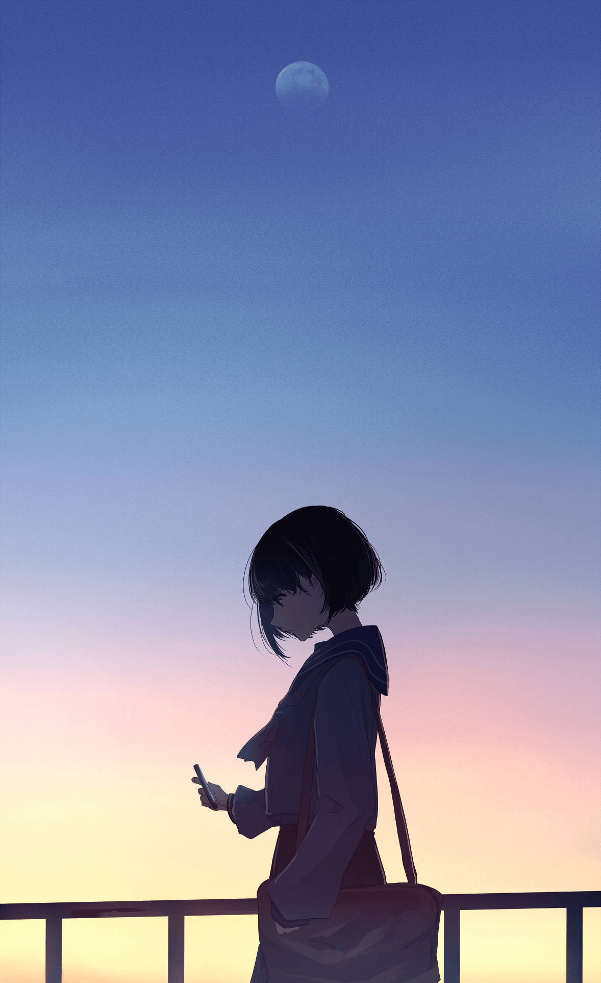動漫女孩 桌布 壁紙 — 一個孤獨的動畫女孩剪影站在黃昏的欄杆上，在蒼白的月亮下凝視著她的手機。