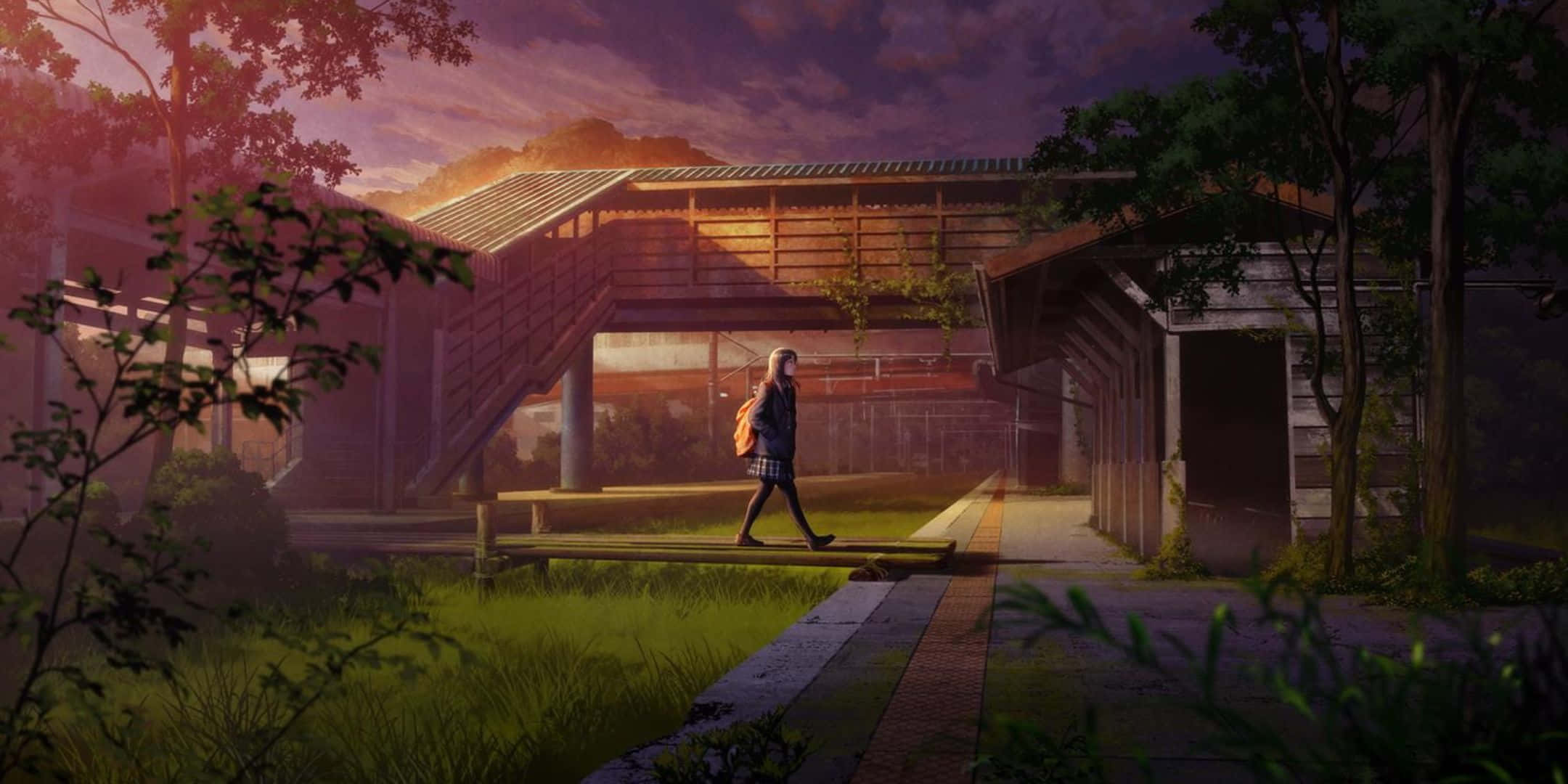2160x1080 桌布 壁紙 — 一個孤獨的動畫女孩在日落時分穿過一座木橋，經過一個寧靜的鄉村車站，周圍環繞著樹木和溫暖的金色光芒。