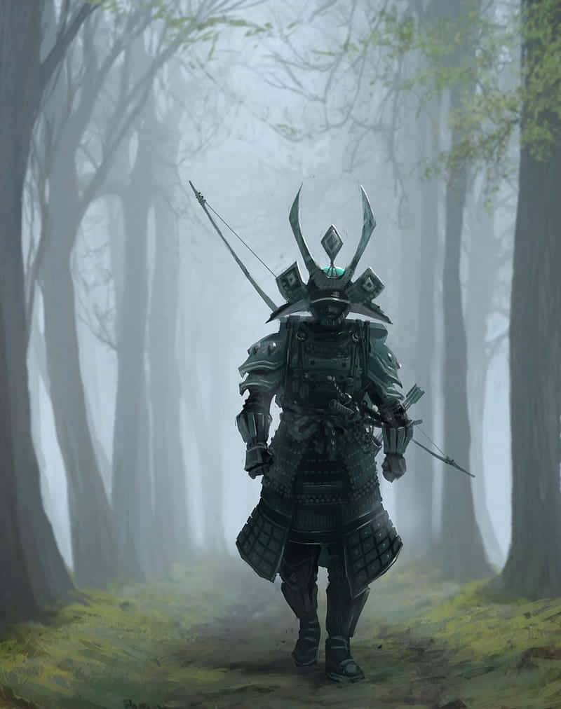 Samurai Warrior 桌布 壁紙 — 一個孤獨的武士穿著深綠色盔甲，手持弓箭穿過迷霧森林。