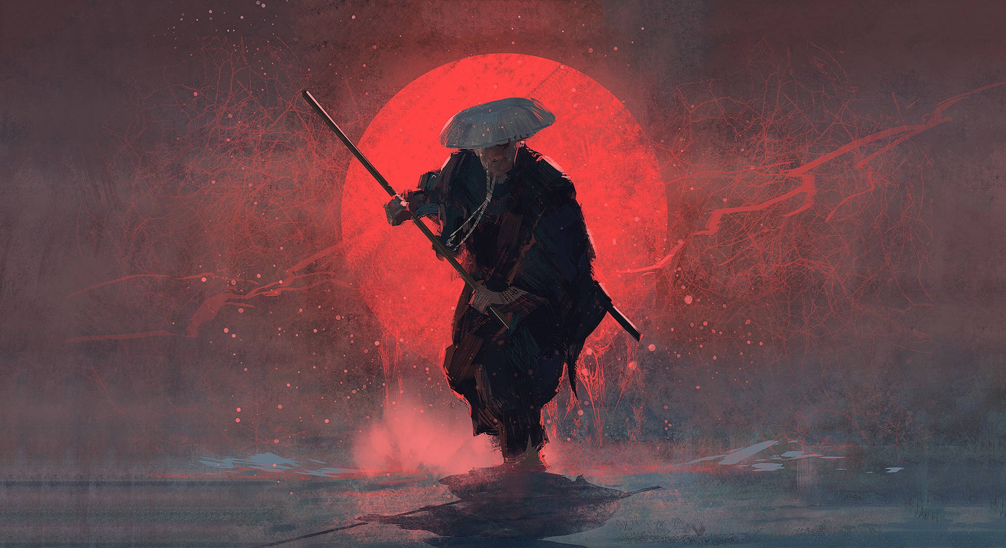 武士動畫 桌布 壁紙 — 一個孤獨的武士穿著深色長袍和帽子，在巨大的發光紅日襯托下形成剪影，在迷霧陰森的暮色中手持劍。