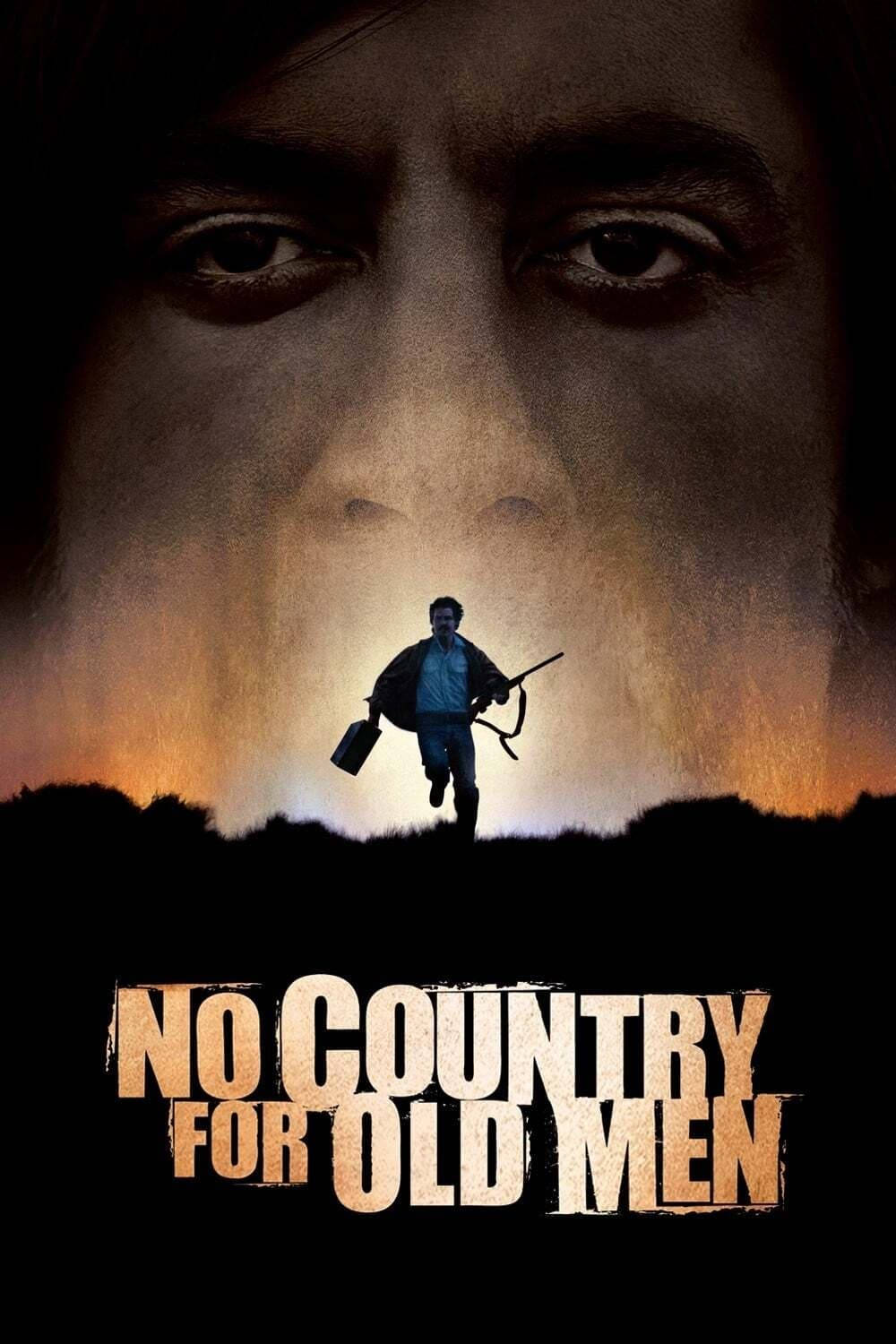 Javier Bardem 桌布 壁紙 — 一個孤獨的男人在熾熱的日落天空下，在一個巨大的、逼近的臉孔下跑過田野。
