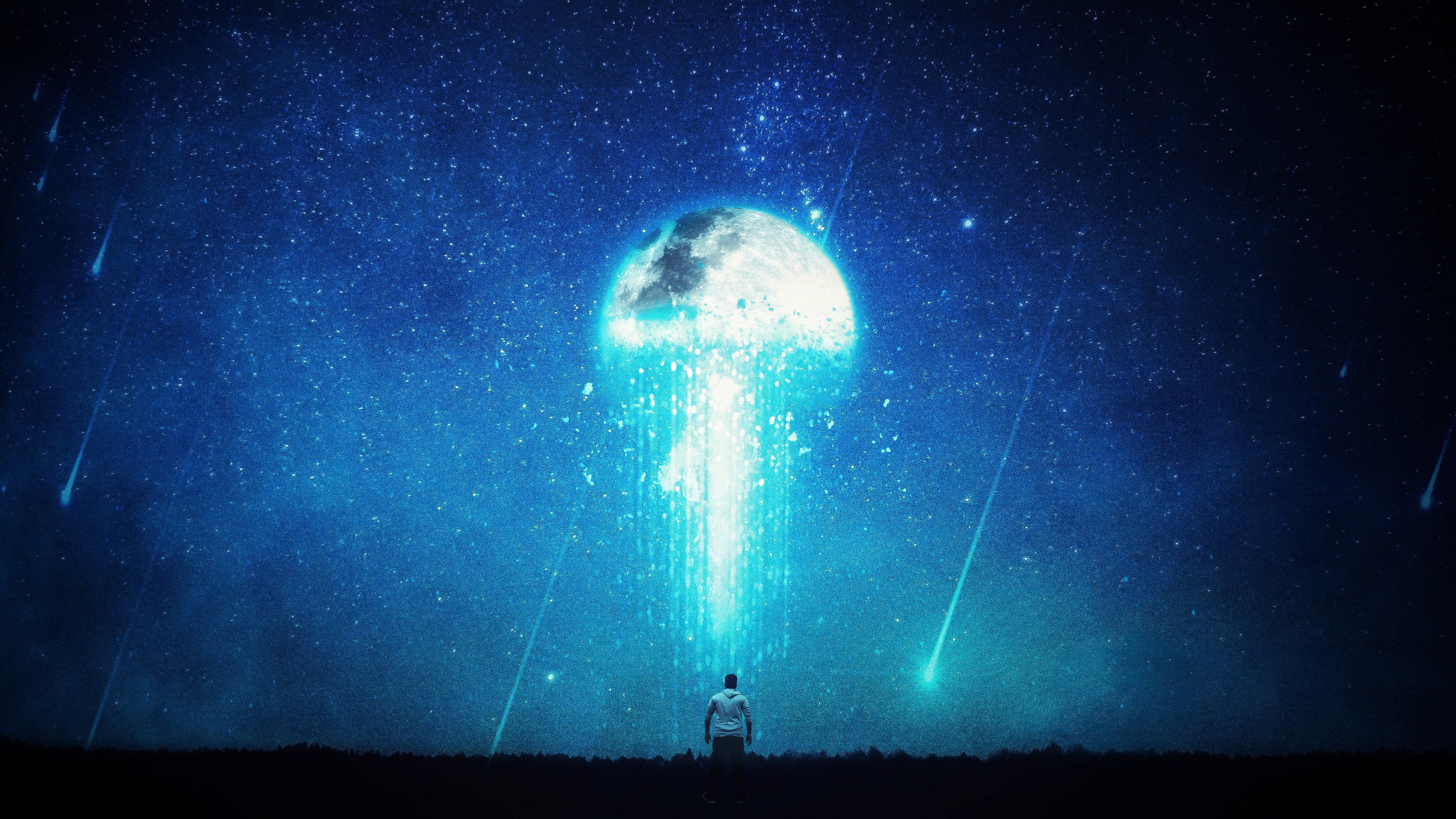 Moon Night Sky 桌布 壁紙 — 一個孤獨的身影在一個發光的藍色水母形狀的月亮下敬畏地站立，月亮懸掛在流星墜落的星空夜空中。