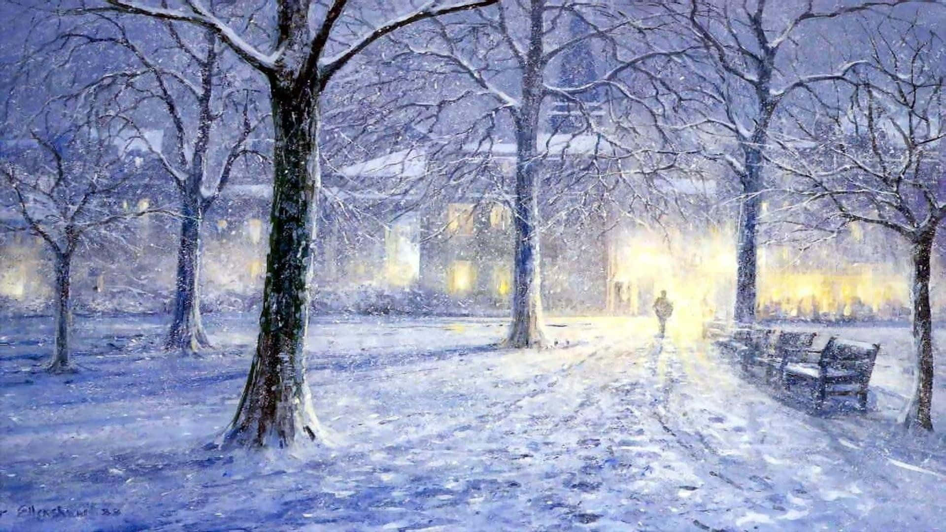 Cute Winter 桌布 壁紙 — 一個孤獨的身影在夜晚走過白雪覆蓋的公園，溫暖的燈光從光禿禿的樹木後面的建築物中閃耀。