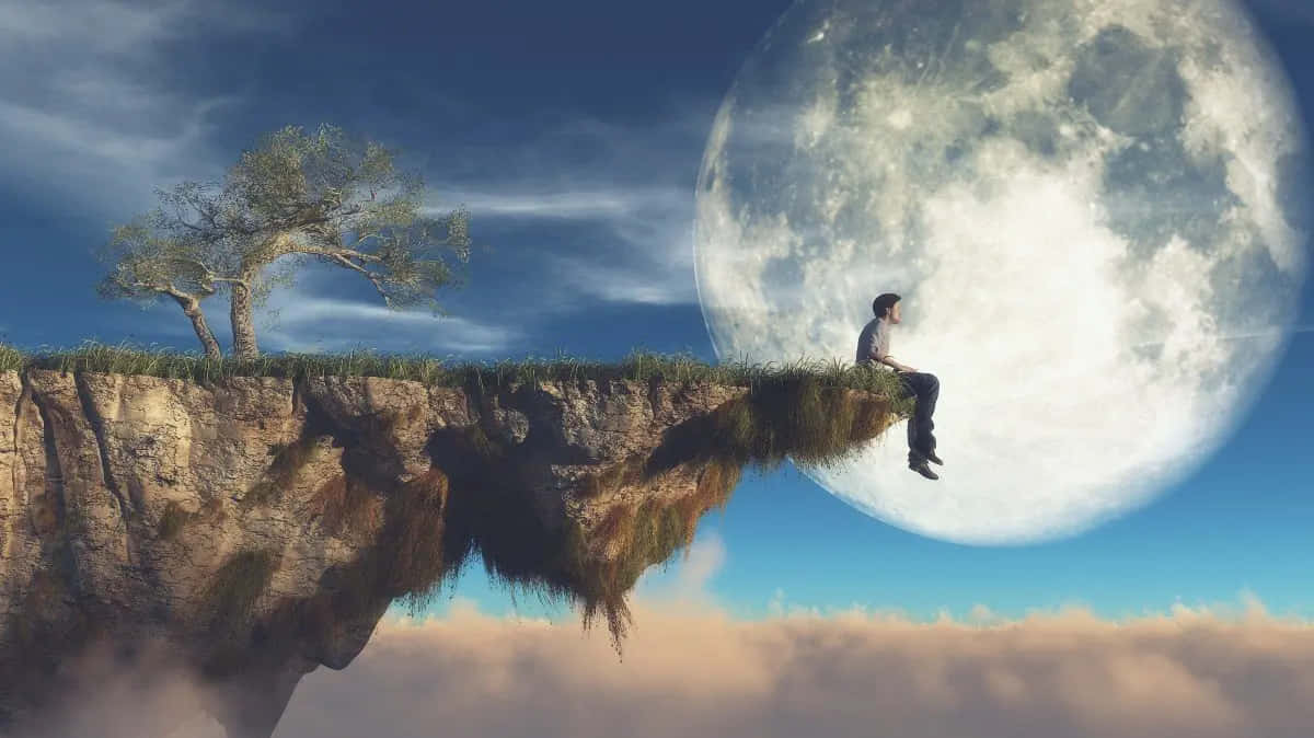 Dreaming 桌布 壁紙 — 一個孤獨的身影坐在浮動懸崖的邊緣，旁邊是一個巨大的月亮，懸崖邊緣有一棵孤獨的樹立在雲層之上。