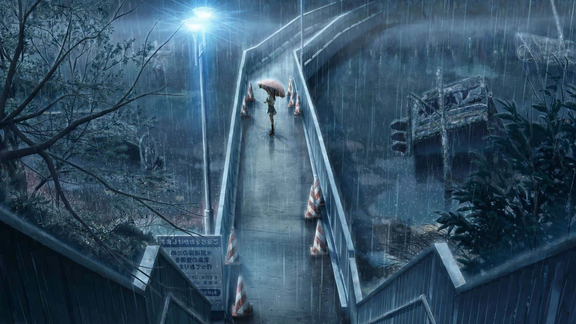Rain Anime 桌布 壁紙 — 一個孤獨的身影撐著傘，獨自走在被雨水打濕的橋上，頭頂是明亮的街燈，附近有損毀的汽車。