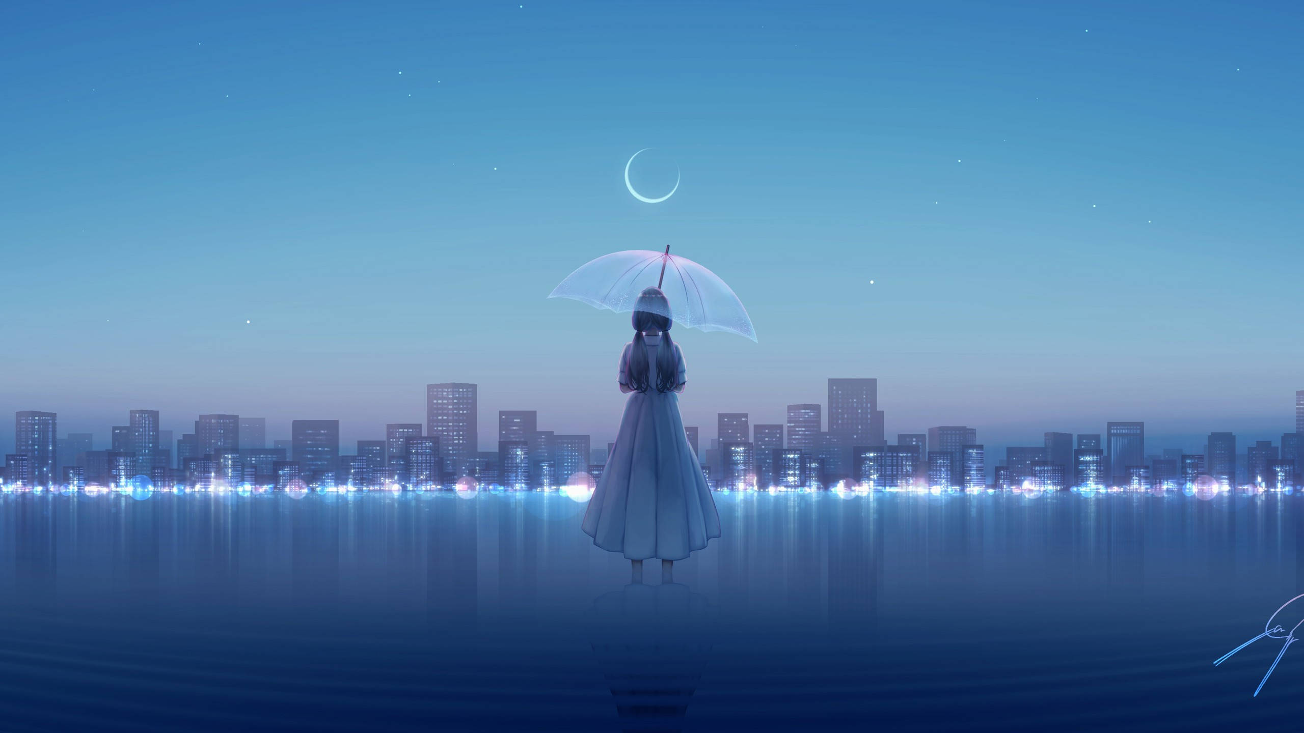Umbrella 桌布 壁紙 — 一個孤獨的身影撐著傘站在水上，面前是新月和繁星暮色下閃耀的城市天際線。