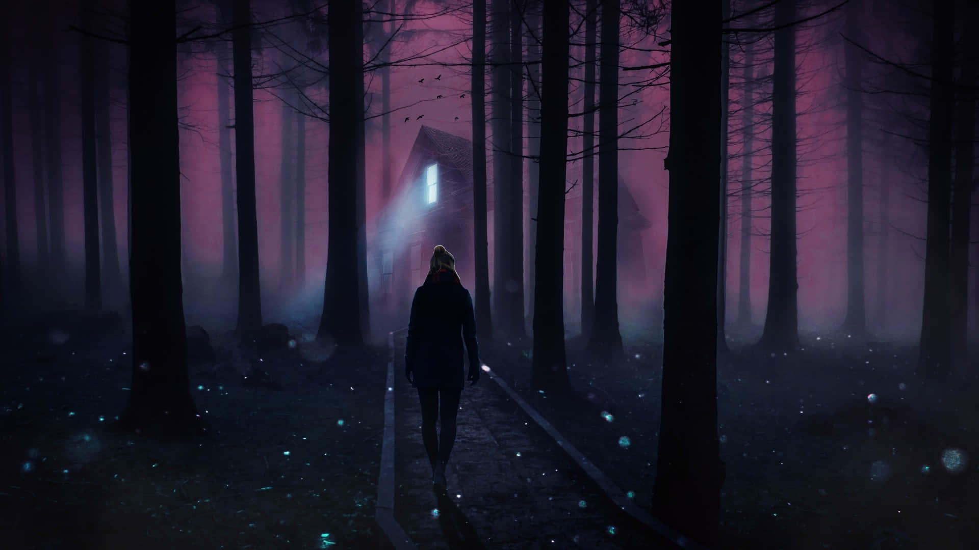 Night Forest 桌布 壁紙 — 一個孤獨的身影沿著霧氣瀰漫的森林小徑，走向一間在超現實紫色天空下發光的房子。