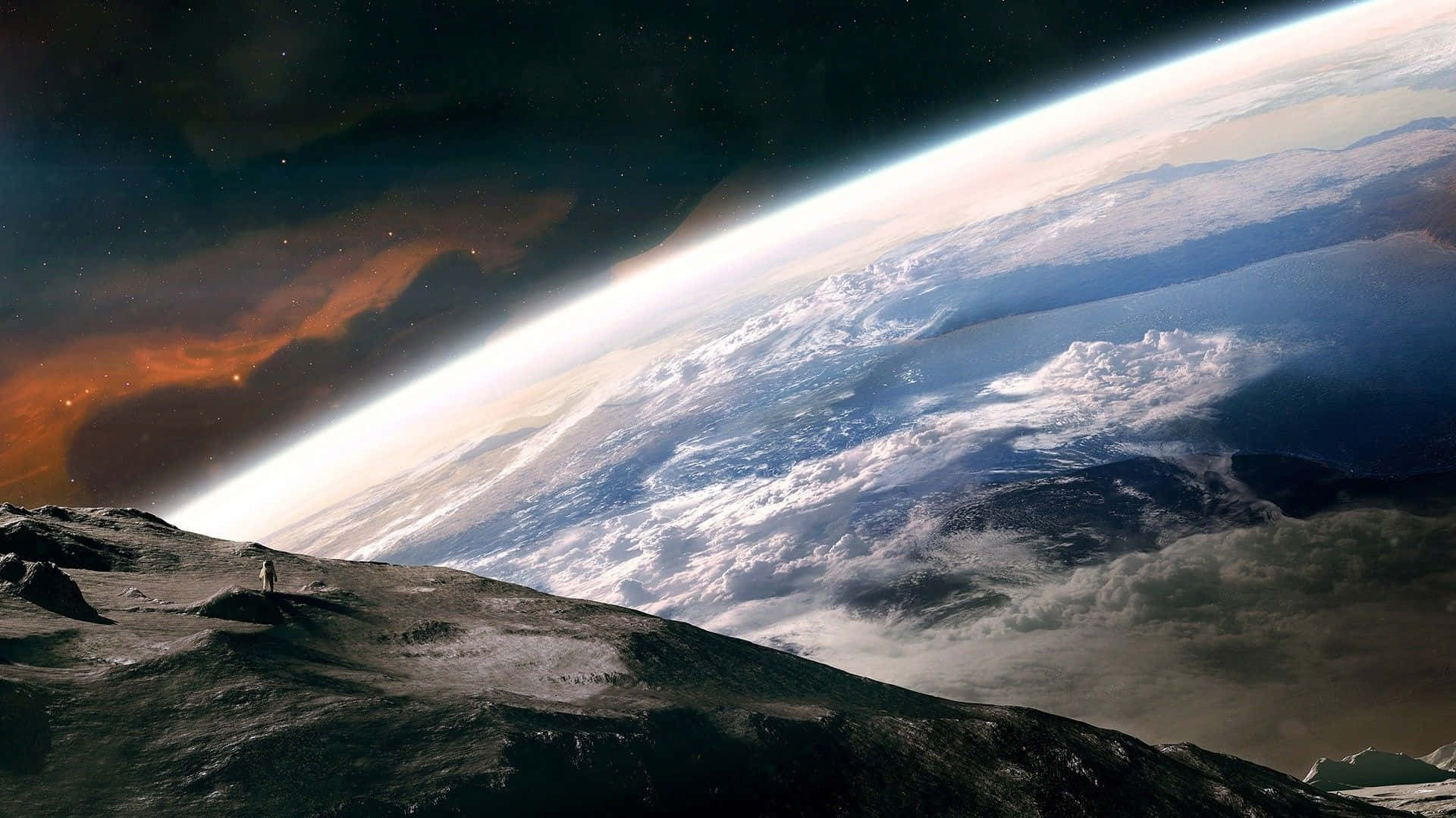 外太空 桌布 壁紙 — 一個孤獨的身影站在岩石外星景觀上，凝視著彎曲的地球，在繁星點點的橙色和黑色天空中，地球因雲層和陽光而發光。