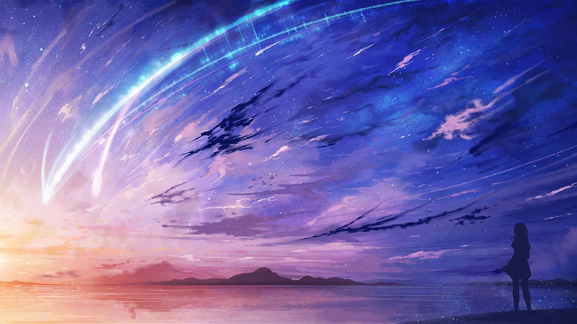 動畫風景 桌布 壁紙 — 一個孤獨的身影站在水邊，凝視著充滿發光宇宙軌跡和星星的鮮豔紫色和藍色天空。