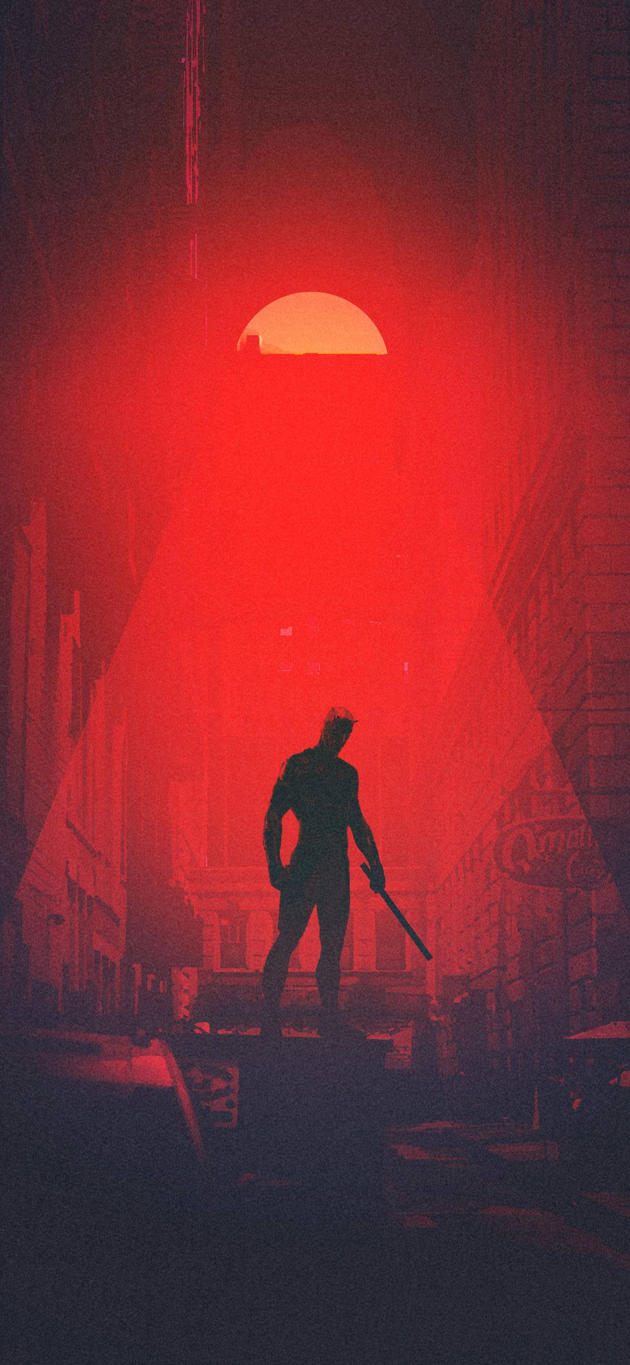 Marvel Aesthetic 桌布 壁紙 — 一個孤獨的身影站在狹窄的小巷中，血紅色的太陽在濕漉漉的路面上投下長長的影子。